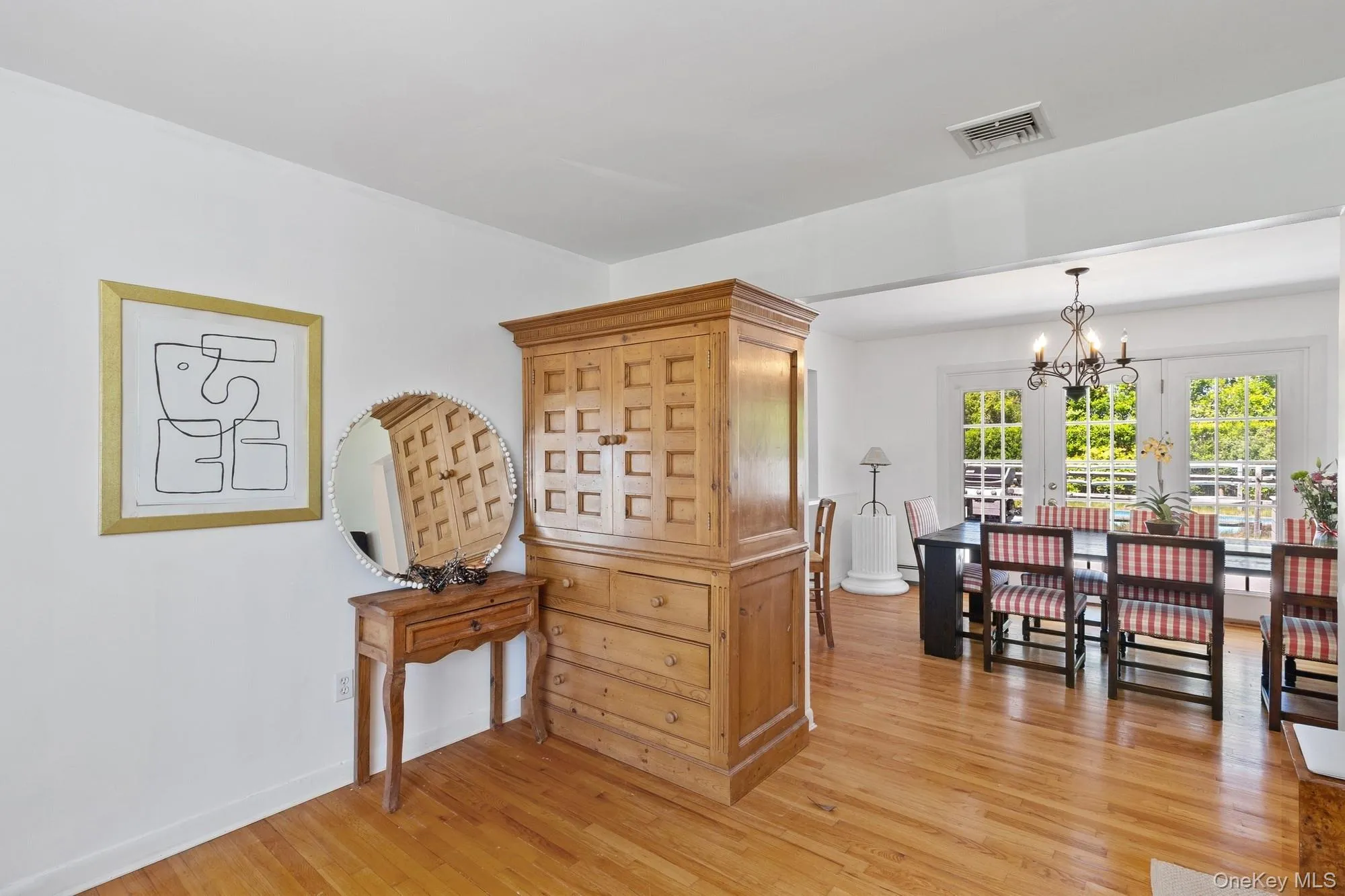59 Wiltshire Street, Southampton, NY, 3 Bedrooms Bedrooms, 5 Rooms Rooms,2 BathroomsBathrooms,Residential Lease,For Rent,Wiltshire,0,1012774 59 Wiltshire Street, Southampton, NY, 3 Bedrooms Bedrooms, 5 Rooms Rooms,2 BathroomsBathrooms,Residential Lease,For Rent,Wiltshire,0,1012774