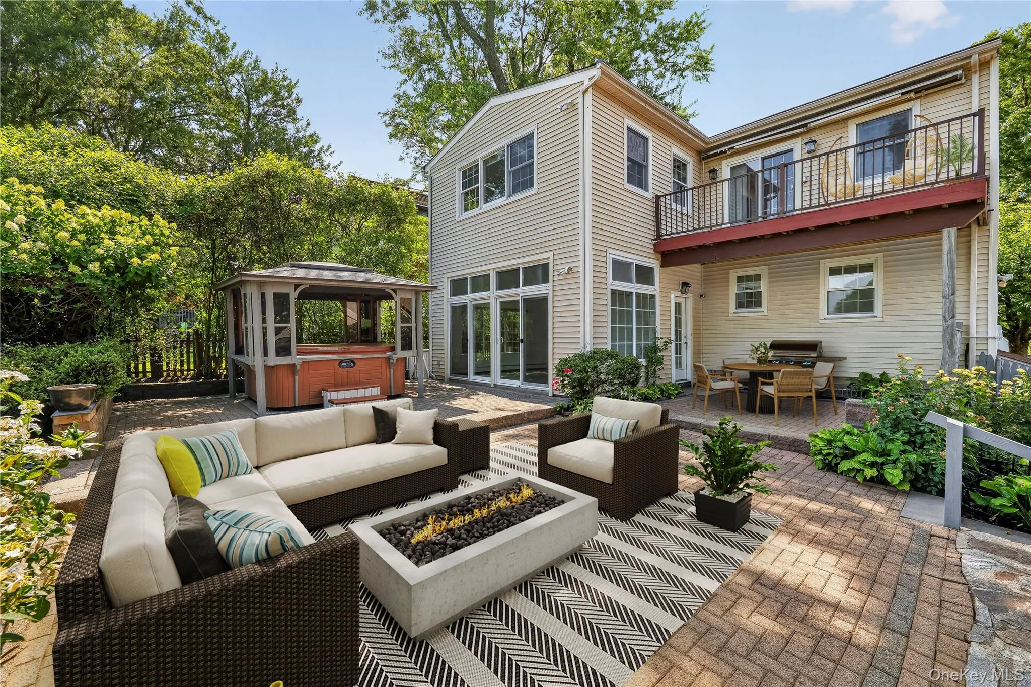 Enjoy the amazing livestyle. The expansive brick patio is sure to please. Enjoy the amazing livestyle. The expansive brick patio is sure to please.