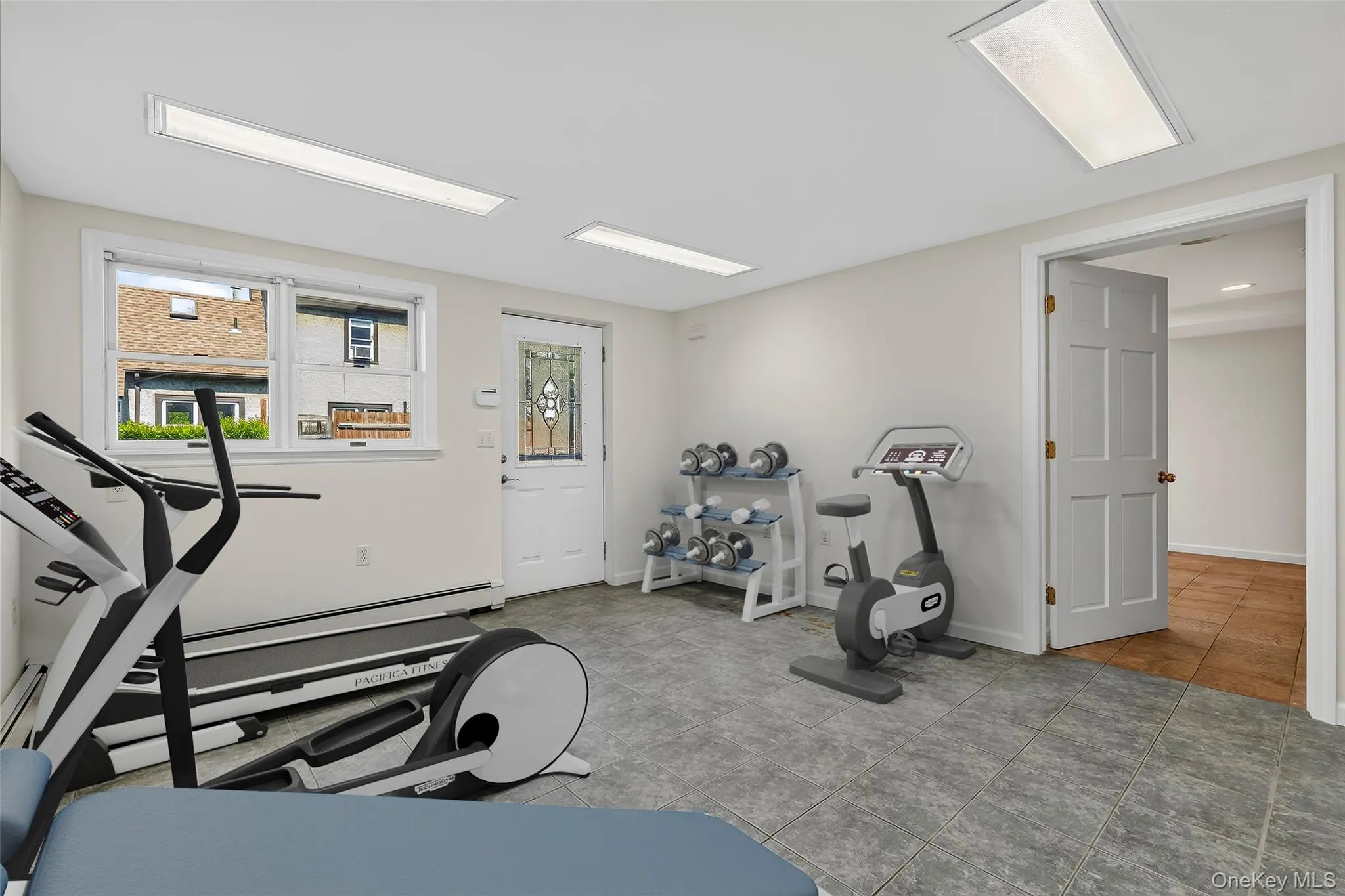 Second room - another home office, gym - unlimited possibilities. Second room - another home office, gym - unlimited possibilities.