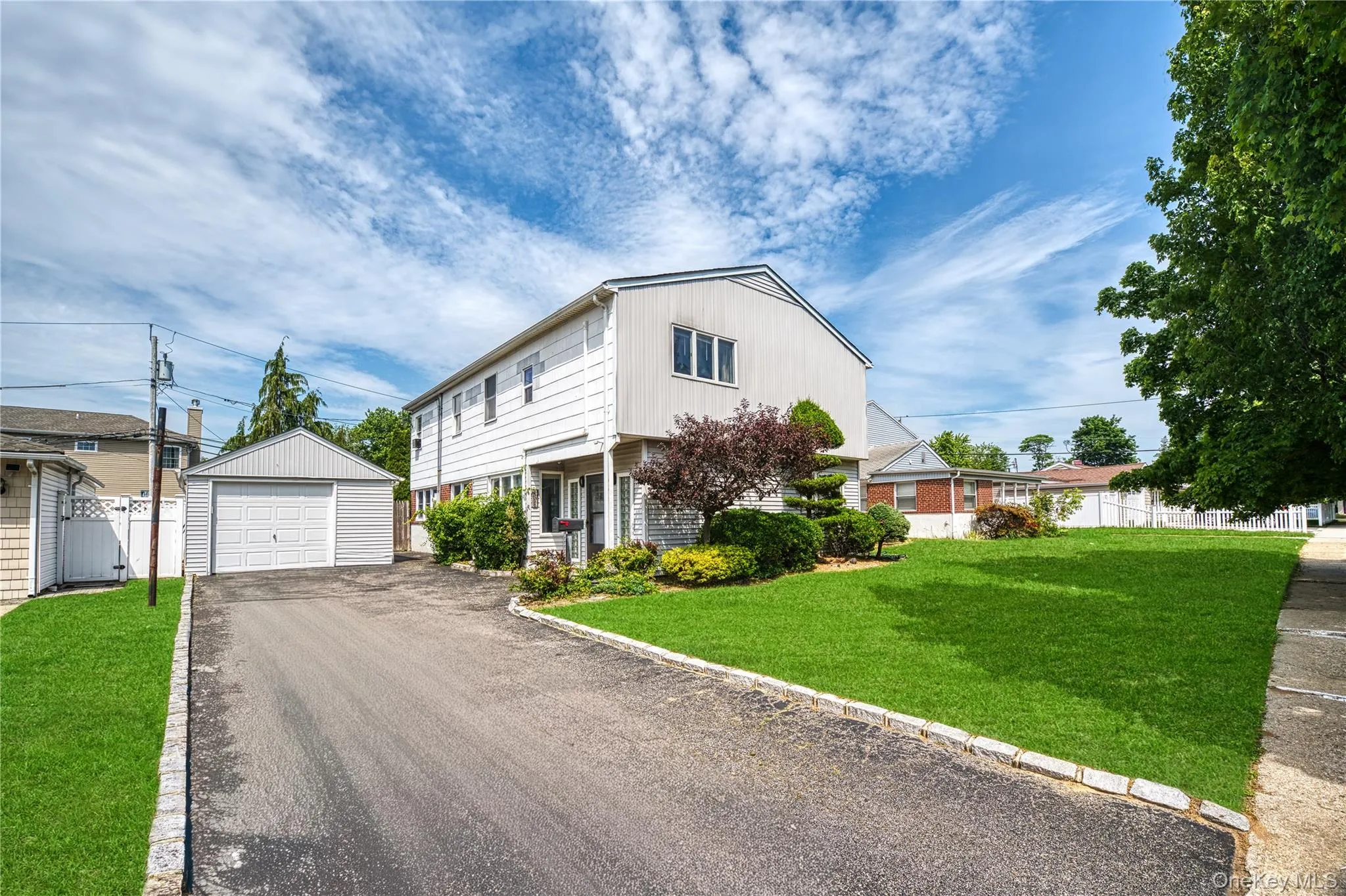 394 Warwick Road, Hempstead, NY, 5 Bedrooms Bedrooms, 8 Rooms Rooms,3 BathroomsBathrooms,Residential,For Rent,Warwick,0,1012783 394 Warwick Road, Hempstead, NY, 5 Bedrooms Bedrooms, 8 Rooms Rooms,3 BathroomsBathrooms,Residential,For Rent,Warwick,0,1012783