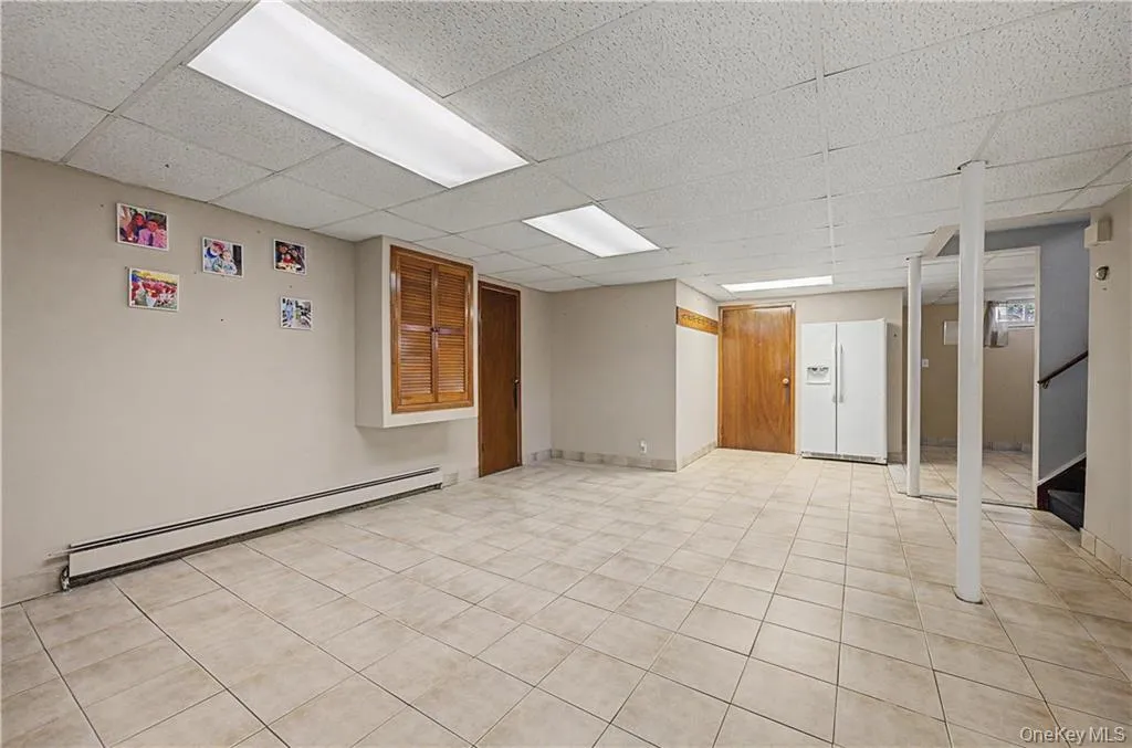 465 Washington Place, North Hempstead, NY, 4 Bedrooms Bedrooms, 8 Rooms Rooms,3 BathroomsBathrooms,Residential,For Rent,Washington,0,1012788 465 Washington Place, North Hempstead, NY, 4 Bedrooms Bedrooms, 8 Rooms Rooms,3 BathroomsBathrooms,Residential,For Rent,Washington,0,1012788