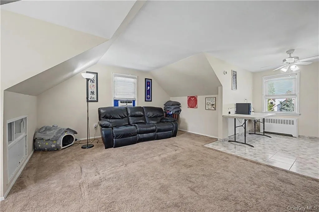 465 Washington Place, North Hempstead, NY, 4 Bedrooms Bedrooms, 8 Rooms Rooms,3 BathroomsBathrooms,Residential,For Rent,Washington,0,1012788 465 Washington Place, North Hempstead, NY, 4 Bedrooms Bedrooms, 8 Rooms Rooms,3 BathroomsBathrooms,Residential,For Rent,Washington,0,1012788