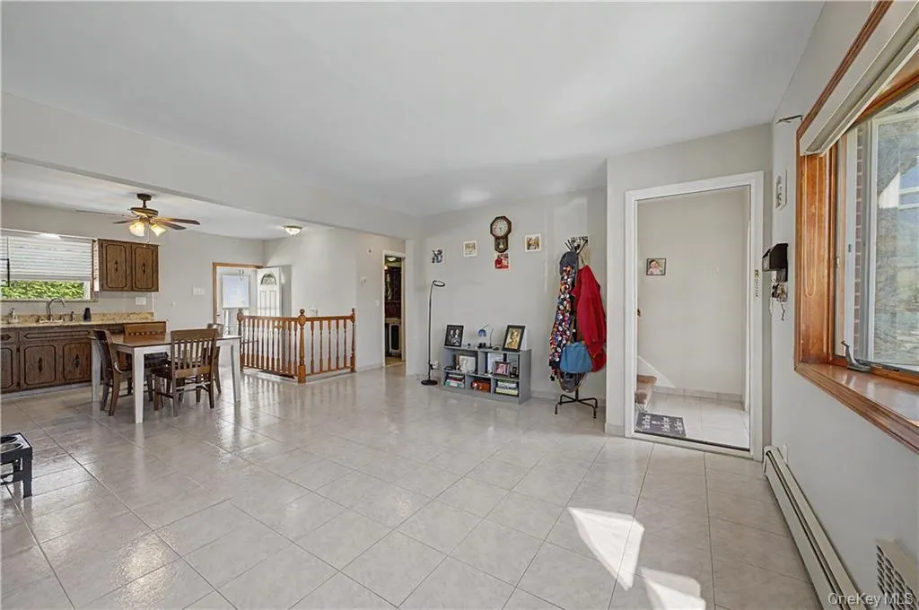 465 Washington Place, North Hempstead, NY, 4 Bedrooms Bedrooms, 8 Rooms Rooms,3 BathroomsBathrooms,Residential,For Rent,Washington,0,1012788 465 Washington Place, North Hempstead, NY, 4 Bedrooms Bedrooms, 8 Rooms Rooms,3 BathroomsBathrooms,Residential,For Rent,Washington,0,1012788