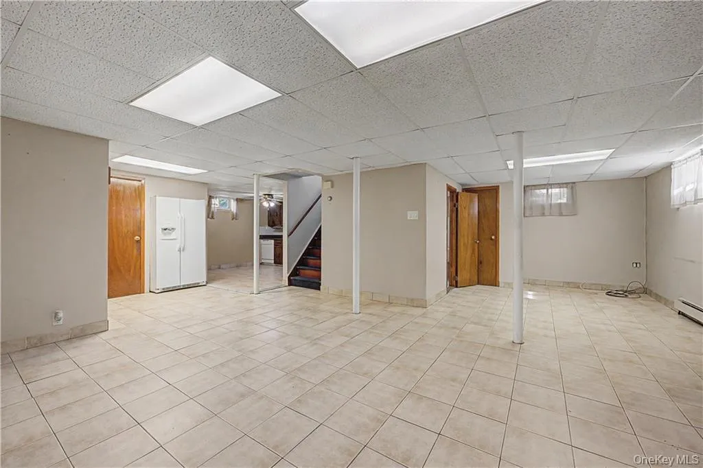 465 Washington Place, North Hempstead, NY, 4 Bedrooms Bedrooms, 8 Rooms Rooms,3 BathroomsBathrooms,Residential,For Rent,Washington,0,1012788 465 Washington Place, North Hempstead, NY, 4 Bedrooms Bedrooms, 8 Rooms Rooms,3 BathroomsBathrooms,Residential,For Rent,Washington,0,1012788