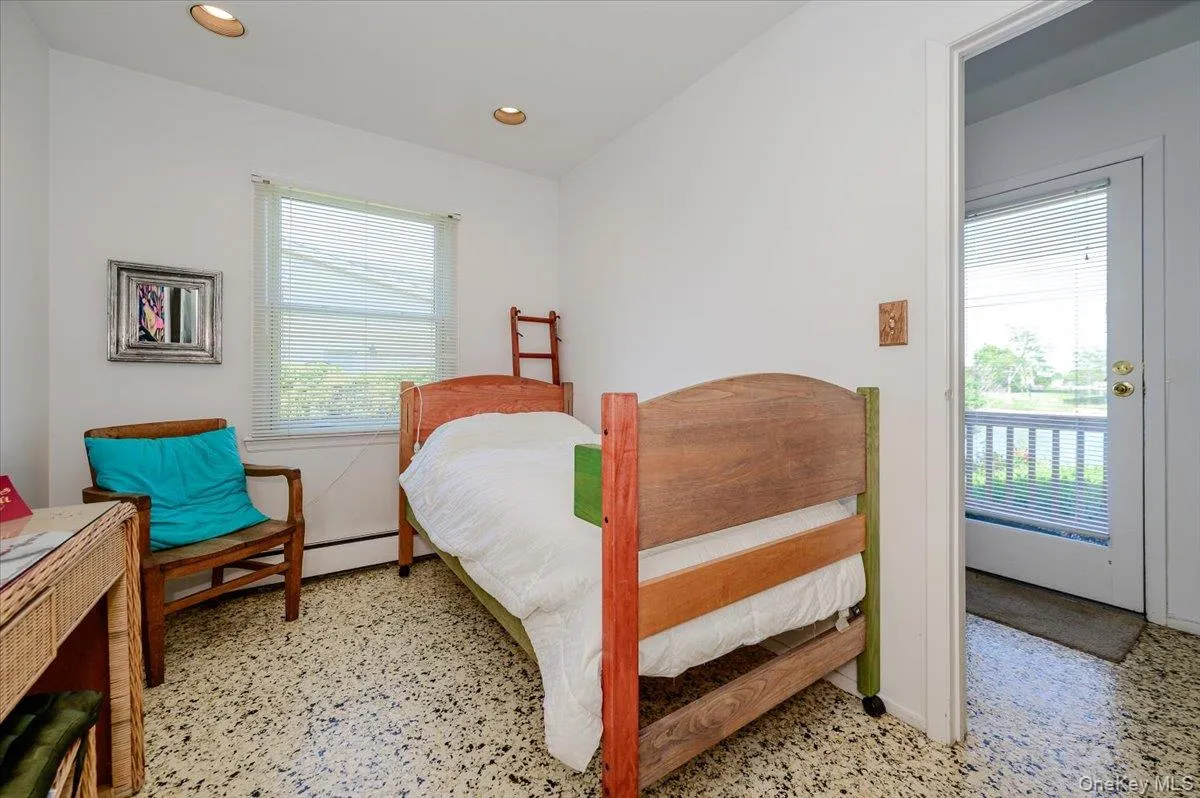 Bedroom or Quest Room Bedroom or Quest Room
