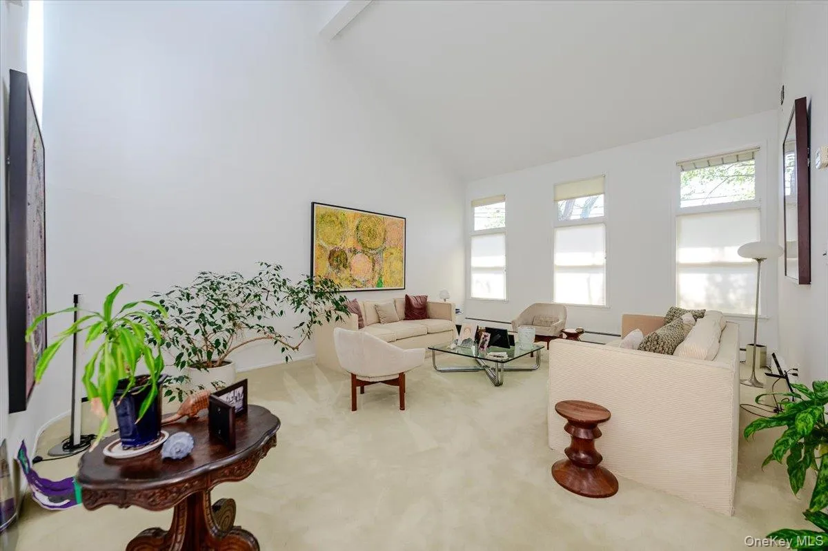 Grand Entertainment Room Grand Entertainment Room