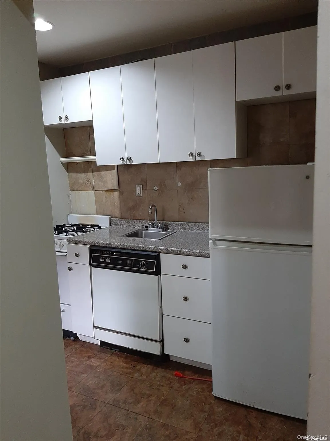 1 Hillside Avenue, North Hempstead, NY, 2 Rooms Rooms,1 BathroomBathrooms,Residential Lease,For Rent,Hillside,0,1012806 1 Hillside Avenue, North Hempstead, NY, 2 Rooms Rooms,1 BathroomBathrooms,Residential Lease,For Rent,Hillside,0,1012806