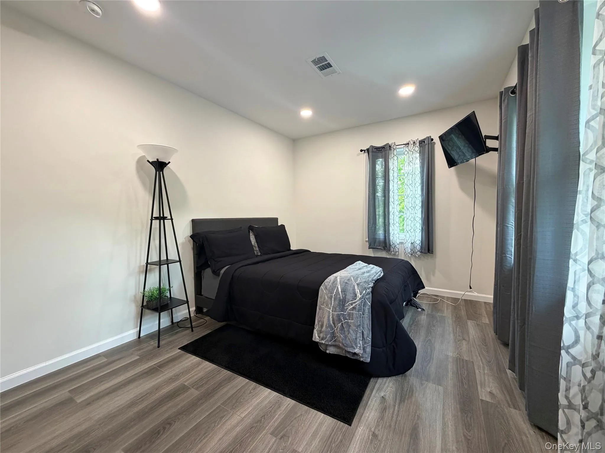 335 State Route 32, New Paltz, NY, 3 Bedrooms Bedrooms, 6 Rooms Rooms,1 BathroomBathrooms,Residential Lease,For Rent,State Route 32,0,1012807 335 State Route 32, New Paltz, NY, 3 Bedrooms Bedrooms, 6 Rooms Rooms,1 BathroomBathrooms,Residential Lease,For Rent,State Route 32,0,1012807