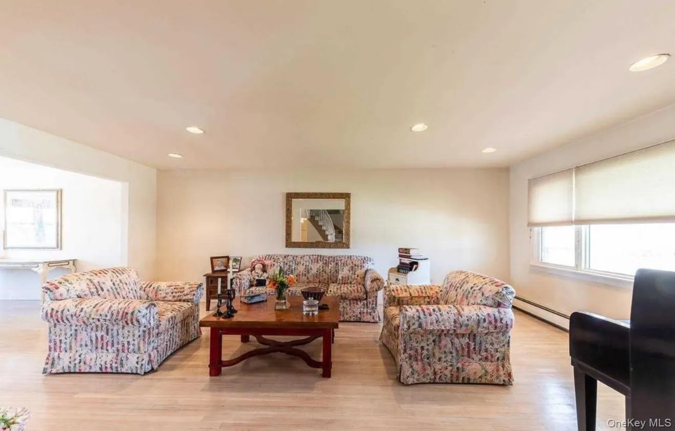 215 Scott Drive, Hempstead, NY, 5 Bedrooms Bedrooms, 8 Rooms Rooms,3 BathroomsBathrooms,Residential Lease,For Rent,Scott,0,1012808 215 Scott Drive, Hempstead, NY, 5 Bedrooms Bedrooms, 8 Rooms Rooms,3 BathroomsBathrooms,Residential Lease,For Rent,Scott,0,1012808