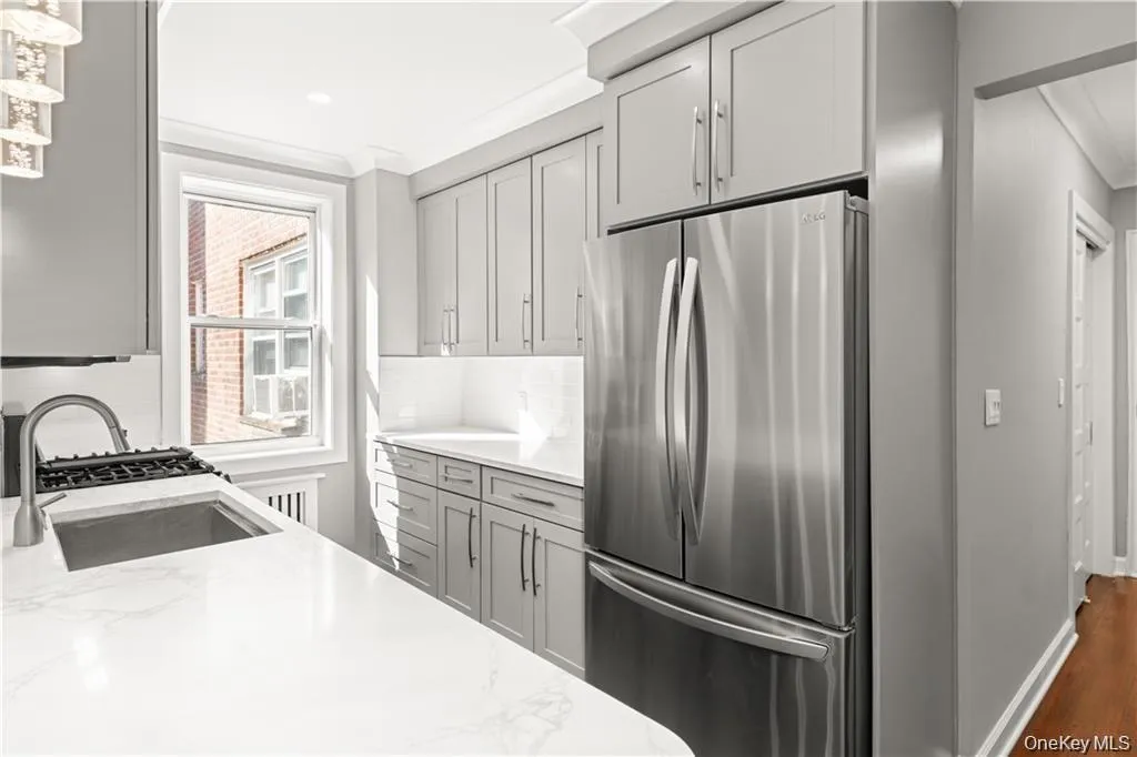 1133 Midland Avenue, Yonkers, NY, 1 Bedroom Bedrooms, 3 Rooms Rooms,1 BathroomBathrooms,Residential,For Rent,Midland,0,1012813 1133 Midland Avenue, Yonkers, NY, 1 Bedroom Bedrooms, 3 Rooms Rooms,1 BathroomBathrooms,Residential,For Rent,Midland,0,1012813