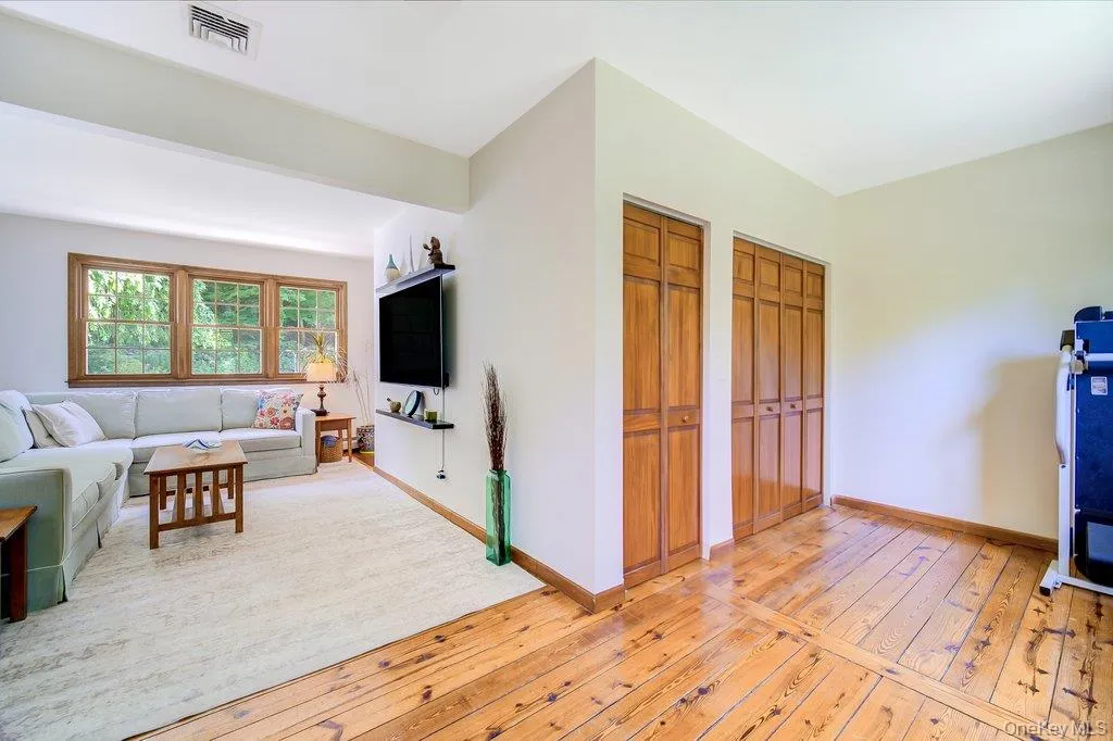 70 Van Wyck Lake Road, Fishkill, NY, 3 Bedrooms Bedrooms, 8 Rooms Rooms,2 BathroomsBathrooms,Residential,For Rent,Van Wyck Lake,0,1012816 70 Van Wyck Lake Road, Fishkill, NY, 3 Bedrooms Bedrooms, 8 Rooms Rooms,2 BathroomsBathrooms,Residential,For Rent,Van Wyck Lake,0,1012816