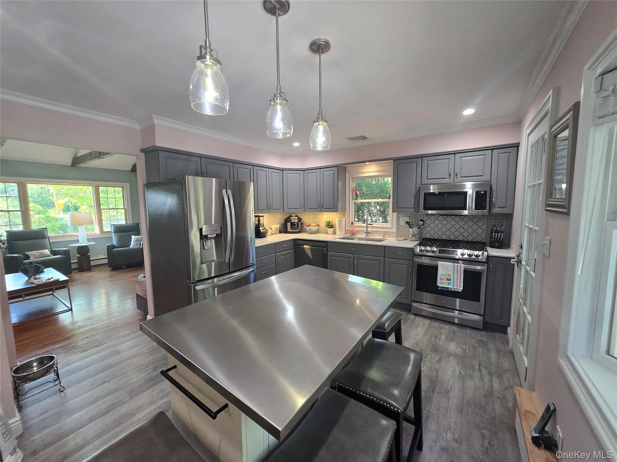 4 Beach Avenue, Huntington, NY, 3 Bedrooms Bedrooms, 7 Rooms Rooms,3 BathroomsBathrooms,Residential,For Rent,Beach,0,1012817 4 Beach Avenue, Huntington, NY, 3 Bedrooms Bedrooms, 7 Rooms Rooms,3 BathroomsBathrooms,Residential,For Rent,Beach,0,1012817