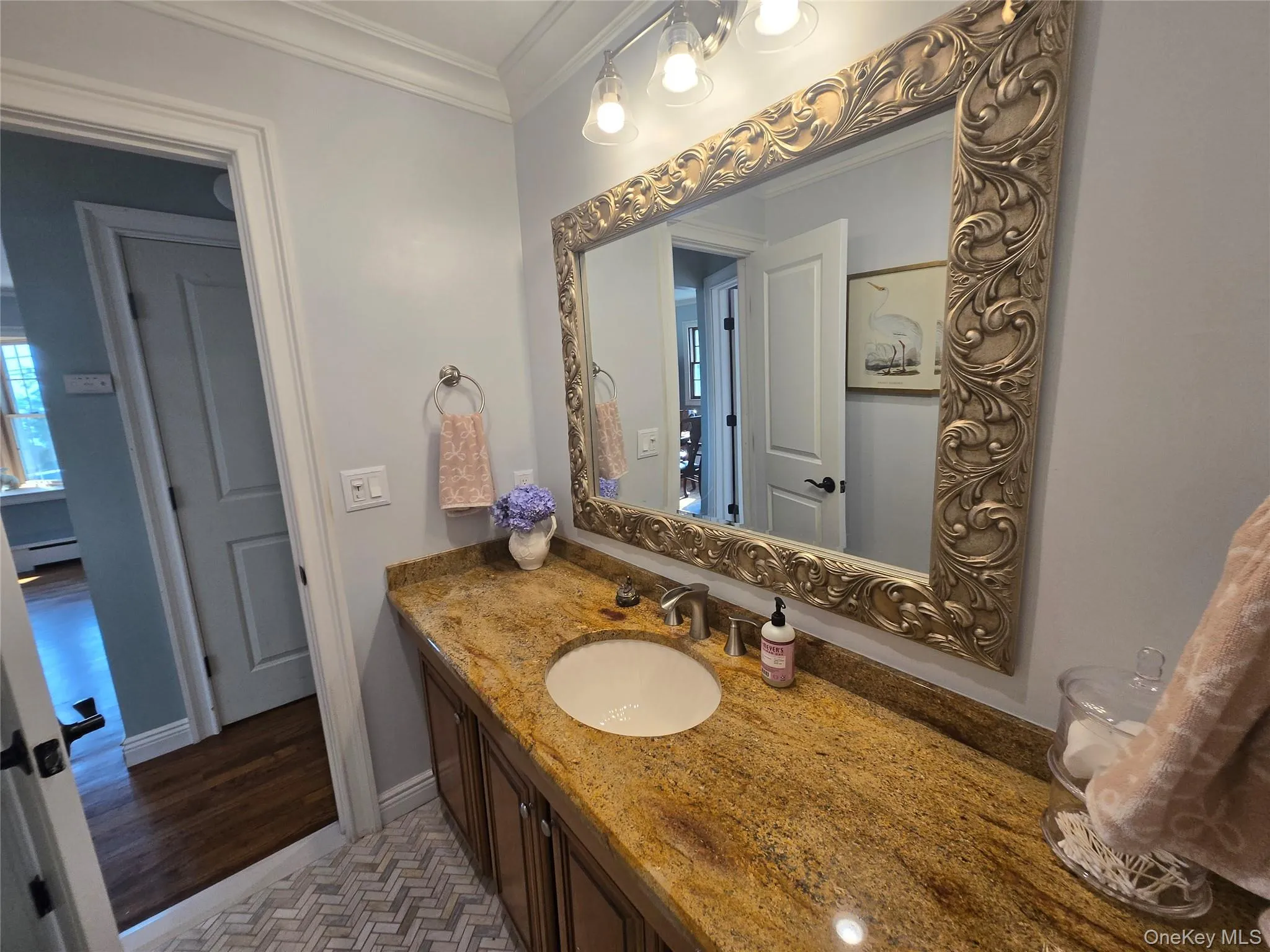 4 Beach Avenue, Huntington, NY, 3 Bedrooms Bedrooms, 7 Rooms Rooms,3 BathroomsBathrooms,Residential,For Rent,Beach,0,1012817 4 Beach Avenue, Huntington, NY, 3 Bedrooms Bedrooms, 7 Rooms Rooms,3 BathroomsBathrooms,Residential,For Rent,Beach,0,1012817