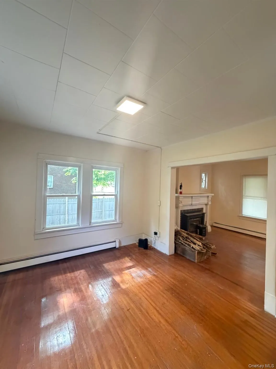 35 Starr Avenue, Thompson, NY, 3 Bedrooms Bedrooms, 7 Rooms Rooms,1 BathroomBathrooms,Residential,For Rent,Starr Avenue,0,1012822 35 Starr Avenue, Thompson, NY, 3 Bedrooms Bedrooms, 7 Rooms Rooms,1 BathroomBathrooms,Residential,For Rent,Starr Avenue,0,1012822