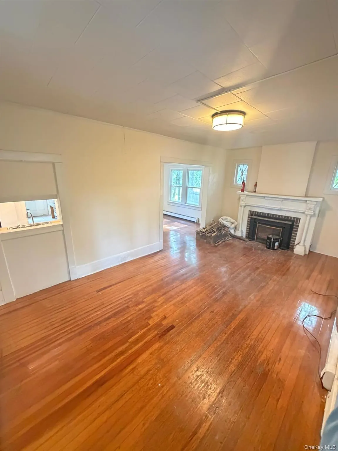 35 Starr Avenue, Thompson, NY, 3 Bedrooms Bedrooms, 7 Rooms Rooms,1 BathroomBathrooms,Residential,For Rent,Starr Avenue,0,1012822 35 Starr Avenue, Thompson, NY, 3 Bedrooms Bedrooms, 7 Rooms Rooms,1 BathroomBathrooms,Residential,For Rent,Starr Avenue,0,1012822