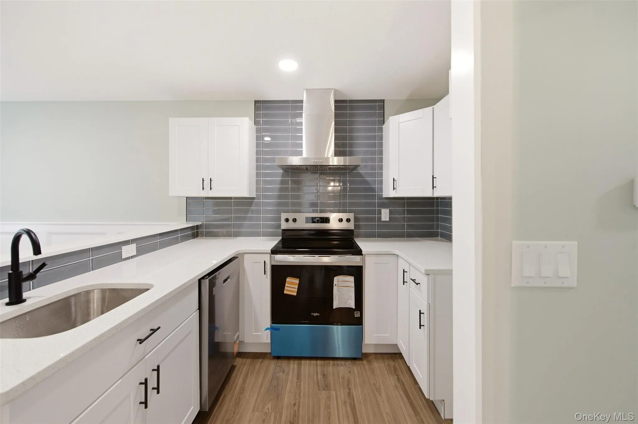 19 Lacrosse Road, Brookhaven, NY, 2 Bedrooms Bedrooms, 4 Rooms Rooms,1 BathroomBathrooms,Residential,For Rent,Lacrosse,0,1012825 19 Lacrosse Road, Brookhaven, NY, 2 Bedrooms Bedrooms, 4 Rooms Rooms,1 BathroomBathrooms,Residential,For Rent,Lacrosse,0,1012825