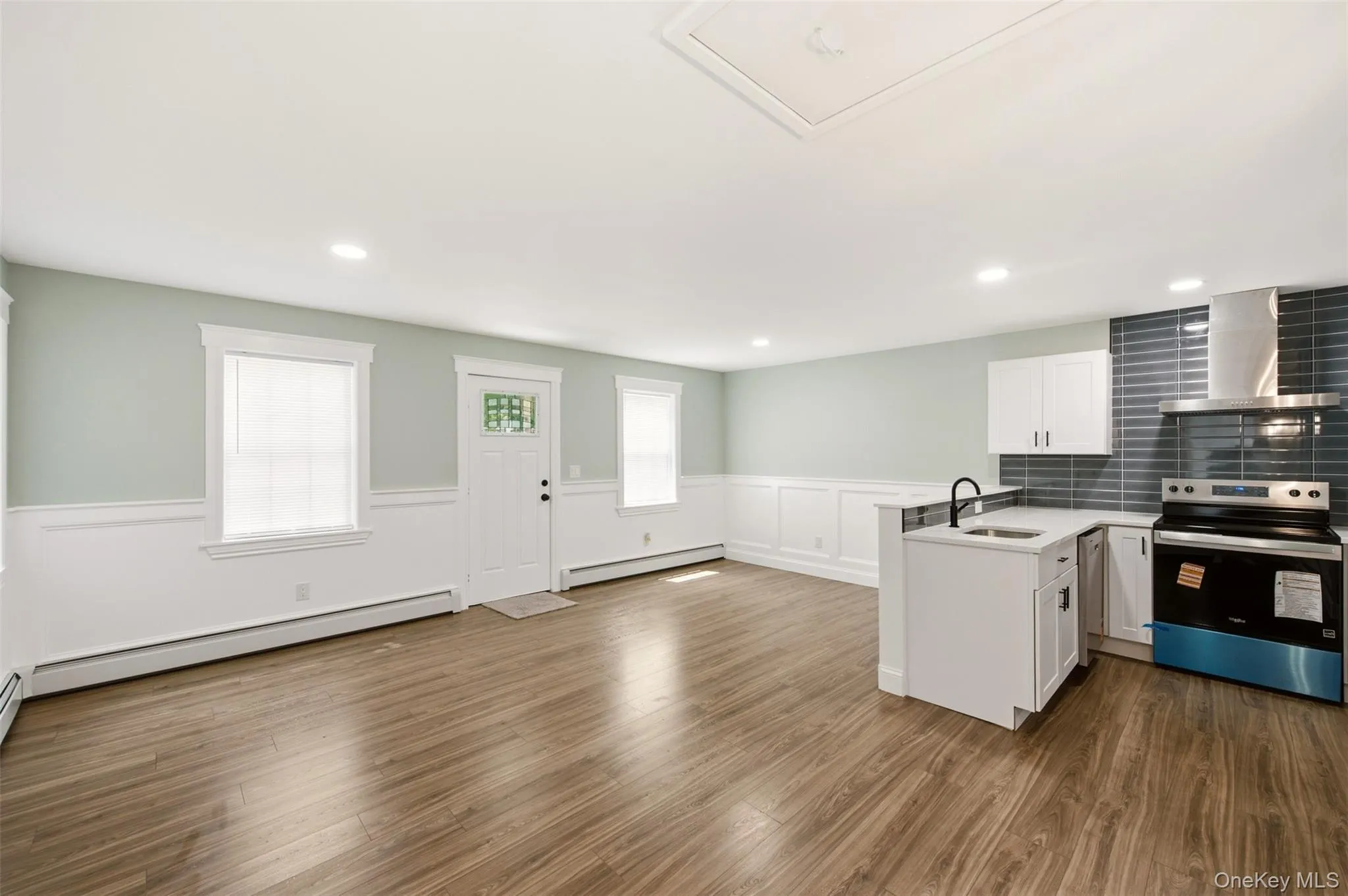 19 Lacrosse Road, Brookhaven, NY, 2 Bedrooms Bedrooms, 4 Rooms Rooms,1 BathroomBathrooms,Residential,For Rent,Lacrosse,0,1012825 19 Lacrosse Road, Brookhaven, NY, 2 Bedrooms Bedrooms, 4 Rooms Rooms,1 BathroomBathrooms,Residential,For Rent,Lacrosse,0,1012825