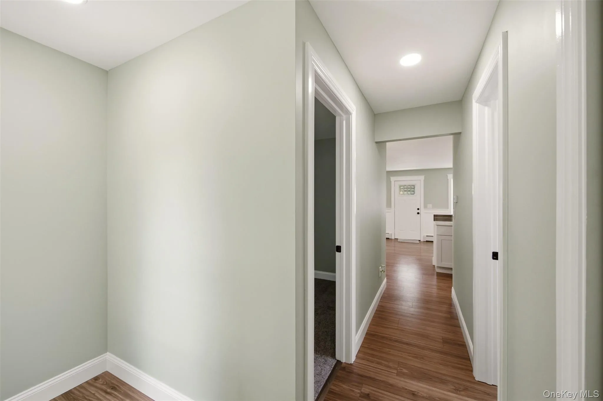 19 Lacrosse Road, Brookhaven, NY, 2 Bedrooms Bedrooms, 4 Rooms Rooms,1 BathroomBathrooms,Residential,For Rent,Lacrosse,0,1012825 19 Lacrosse Road, Brookhaven, NY, 2 Bedrooms Bedrooms, 4 Rooms Rooms,1 BathroomBathrooms,Residential,For Rent,Lacrosse,0,1012825
