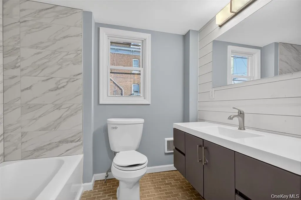 27 Spruce Street, Poughkeepsie, NY, 2 Bedrooms Bedrooms, 6 Rooms Rooms,2 BathroomsBathrooms,Residential,For Rent,Spruce,0,1012829 27 Spruce Street, Poughkeepsie, NY, 2 Bedrooms Bedrooms, 6 Rooms Rooms,2 BathroomsBathrooms,Residential,For Rent,Spruce,0,1012829
