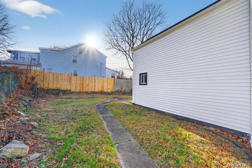 27 Spruce Street, Poughkeepsie, NY, 2 Bedrooms Bedrooms, 6 Rooms Rooms,2 BathroomsBathrooms,Residential,For Rent,Spruce,0,1012829 27 Spruce Street, Poughkeepsie, NY, 2 Bedrooms Bedrooms, 6 Rooms Rooms,2 BathroomsBathrooms,Residential,For Rent,Spruce,0,1012829