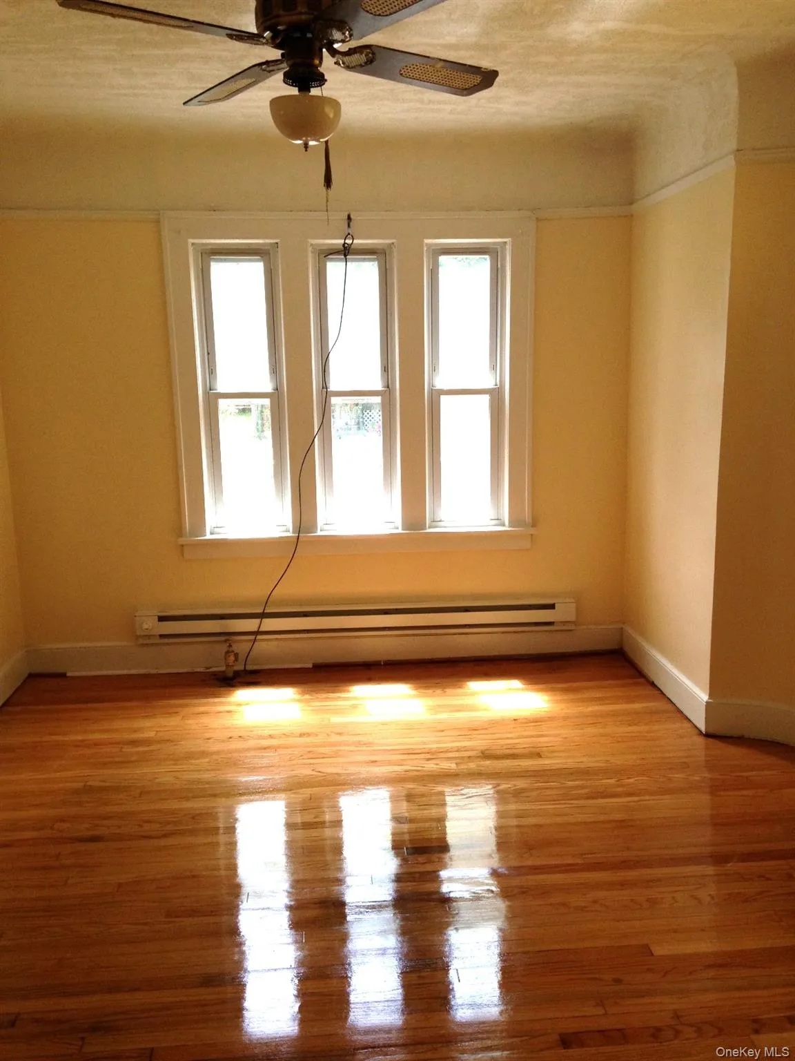 1 Hammond Street, Thompson, NY, 3 Bedrooms Bedrooms, 6 Rooms Rooms,1 BathroomBathrooms,Residential,For Rent,Hammond,0,1012831 1 Hammond Street, Thompson, NY, 3 Bedrooms Bedrooms, 6 Rooms Rooms,1 BathroomBathrooms,Residential,For Rent,Hammond,0,1012831