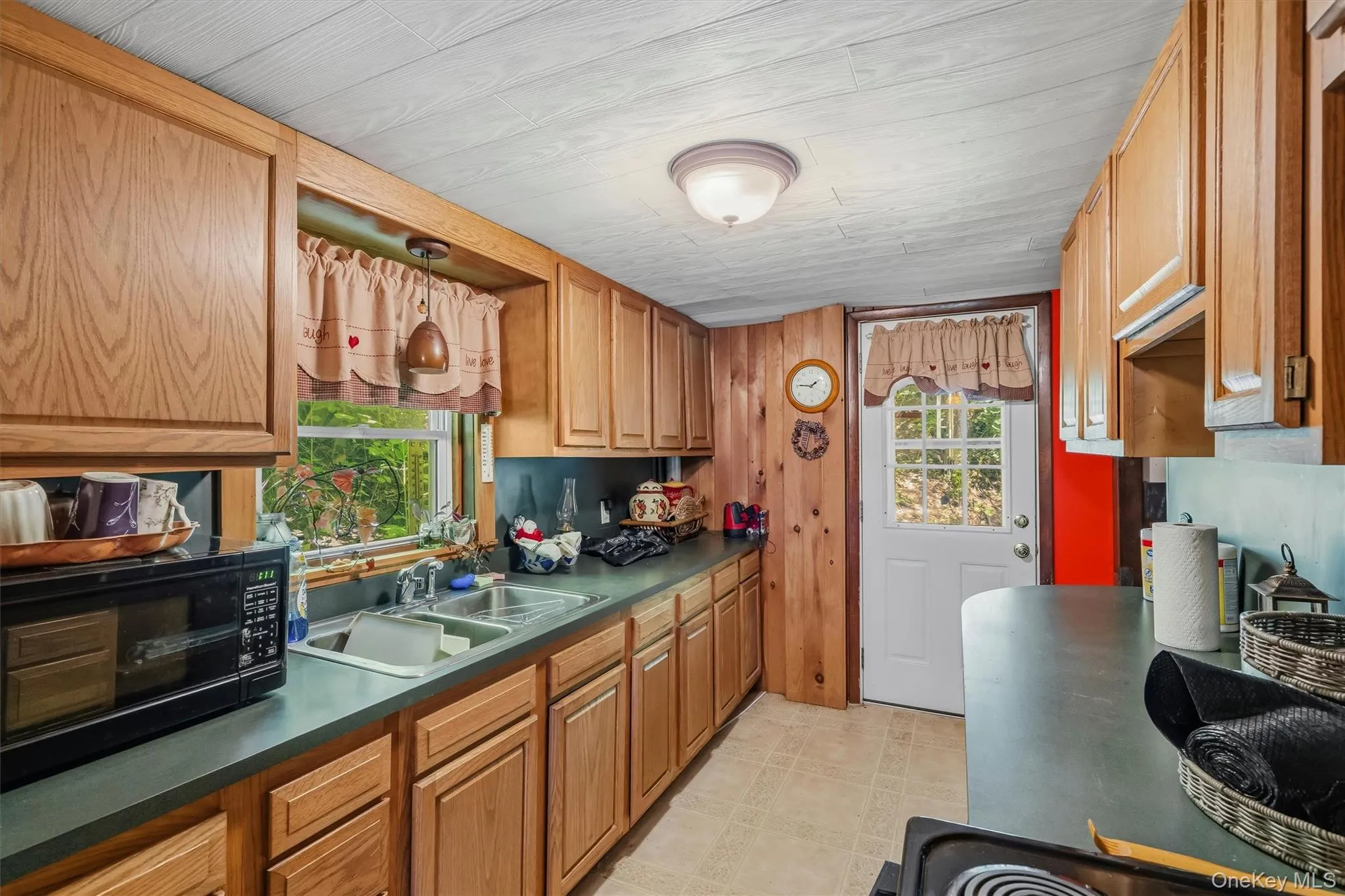 32 Rt-42, Port Jervis, NY, 3 Bedrooms Bedrooms, 7 Rooms Rooms,1 BathroomBathrooms,Residential,For Rent,Rt-42,0,1012832 32 Rt-42, Port Jervis, NY, 3 Bedrooms Bedrooms, 7 Rooms Rooms,1 BathroomBathrooms,Residential,For Rent,Rt-42,0,1012832