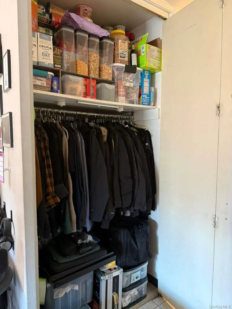 6125 98th Street, New York, NY, 1 Bedroom Bedrooms, 3 Rooms Rooms,1 BathroomBathrooms,Residential,For Rent,98th,0,1012843 6125 98th Street, New York, NY, 1 Bedroom Bedrooms, 3 Rooms Rooms,1 BathroomBathrooms,Residential,For Rent,98th,0,1012843