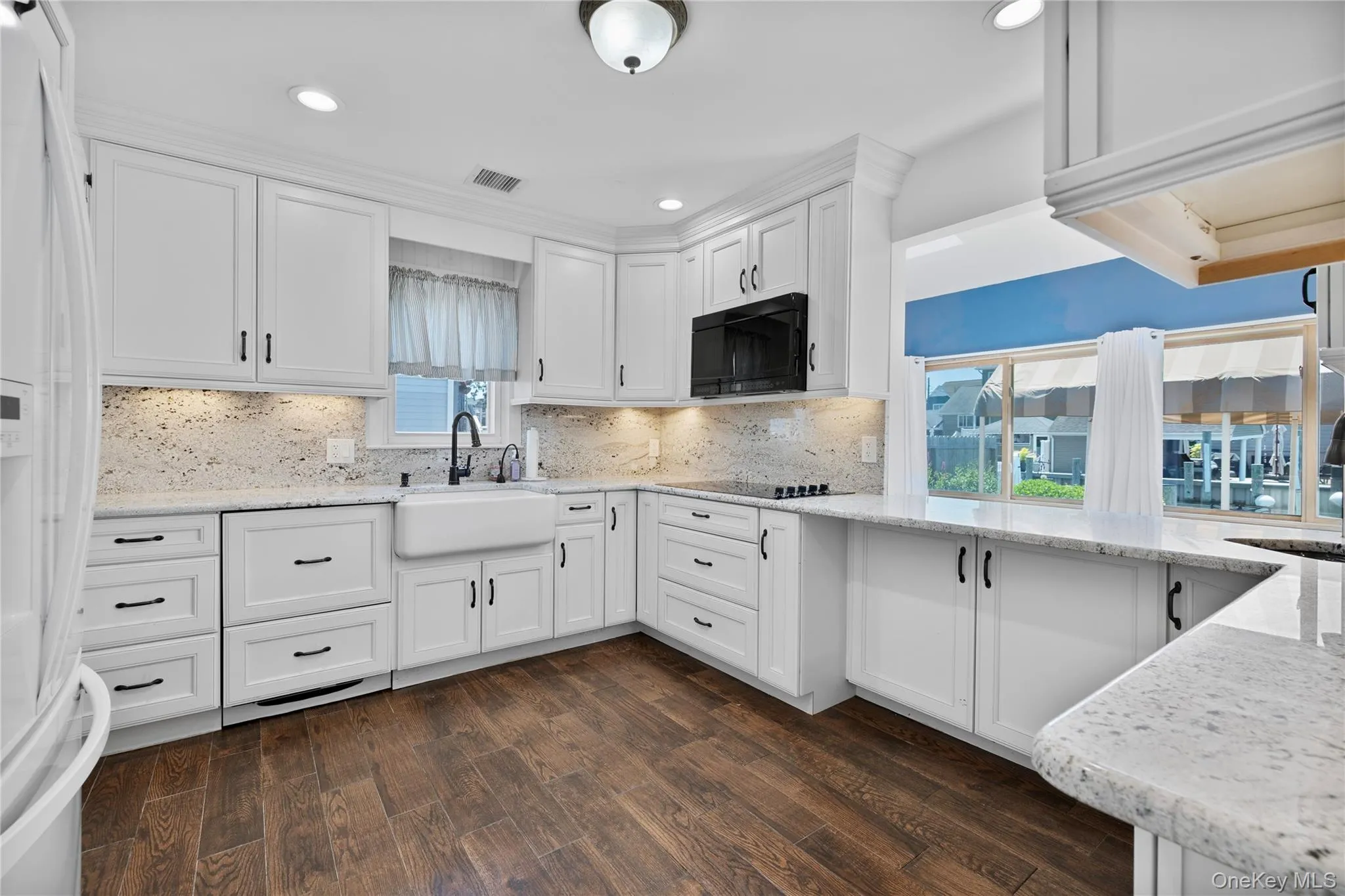 34 Cape Road, Babylon, NY, 3 Bedrooms Bedrooms, 9 Rooms Rooms,2 BathroomsBathrooms,Residential,For Rent,Cape,0,1012844 34 Cape Road, Babylon, NY, 3 Bedrooms Bedrooms, 9 Rooms Rooms,2 BathroomsBathrooms,Residential,For Rent,Cape,0,1012844
