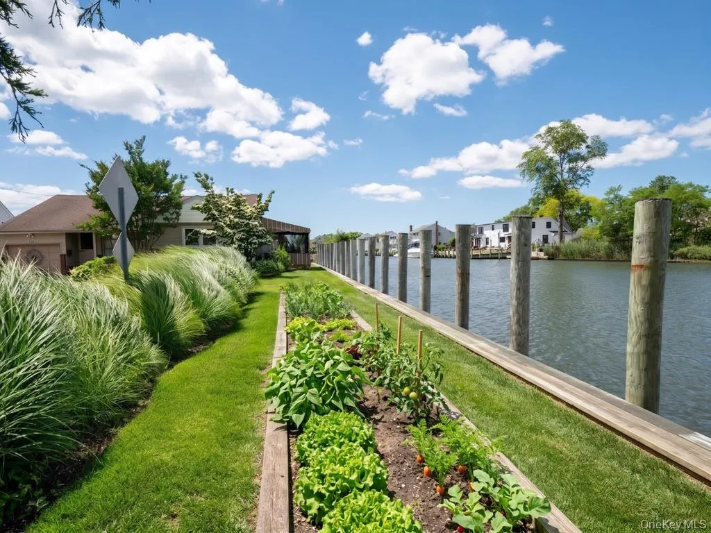 34 Cape Road, Babylon, NY, 3 Bedrooms Bedrooms, 9 Rooms Rooms,2 BathroomsBathrooms,Residential,For Rent,Cape,0,KEY1012844 34 Cape Road, Babylon, NY, 3 Bedrooms Bedrooms, 9 Rooms Rooms,2 BathroomsBathrooms,Residential,For Rent,Cape,0,KEY1012844
