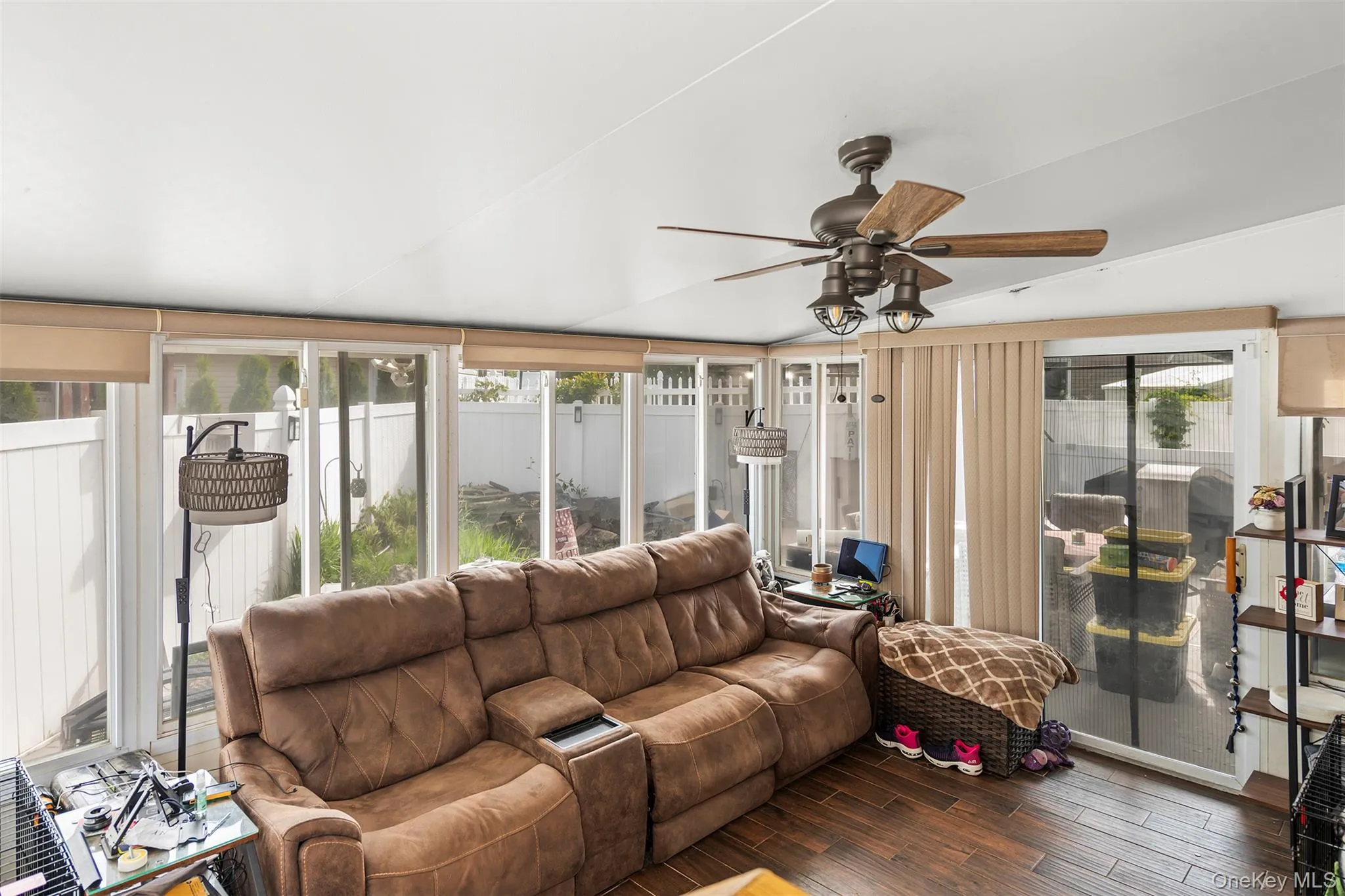 114 5th Street, Babylon, NY, 3 Bedrooms Bedrooms, 6 Rooms Rooms,1 BathroomBathrooms,Residential,For Rent,5th,0,1012845 114 5th Street, Babylon, NY, 3 Bedrooms Bedrooms, 6 Rooms Rooms,1 BathroomBathrooms,Residential,For Rent,5th,0,1012845
