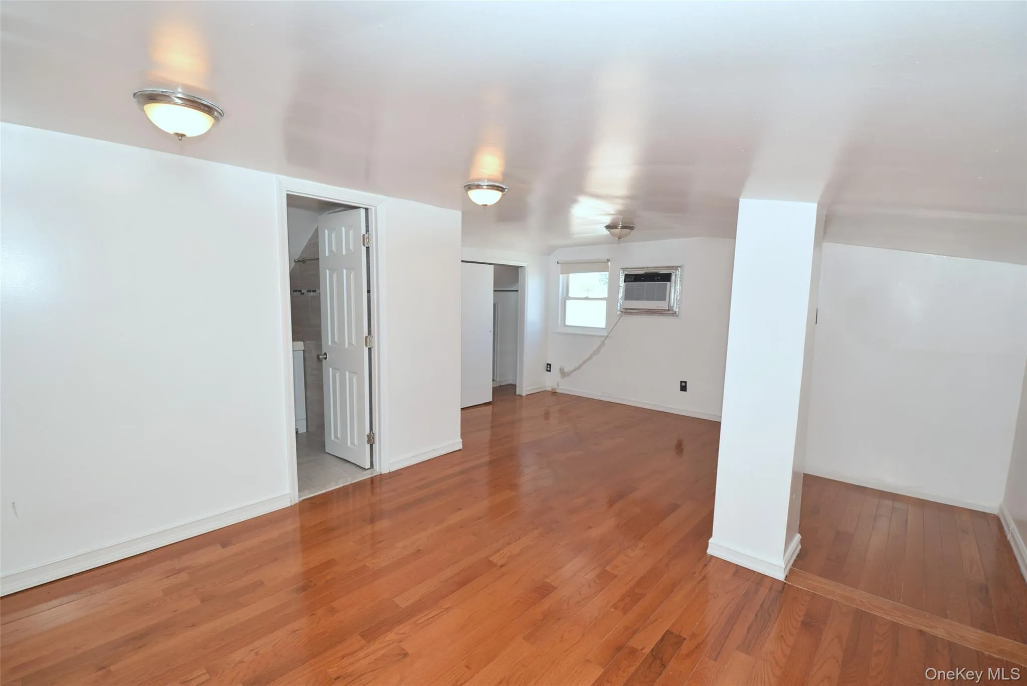 54 Camden Place, North Hempstead, NY, 4 Bedrooms Bedrooms, 7 Rooms Rooms,3 BathroomsBathrooms,Residential,For Rent,Camden,0,1012853 54 Camden Place, North Hempstead, NY, 4 Bedrooms Bedrooms, 7 Rooms Rooms,3 BathroomsBathrooms,Residential,For Rent,Camden,0,1012853
