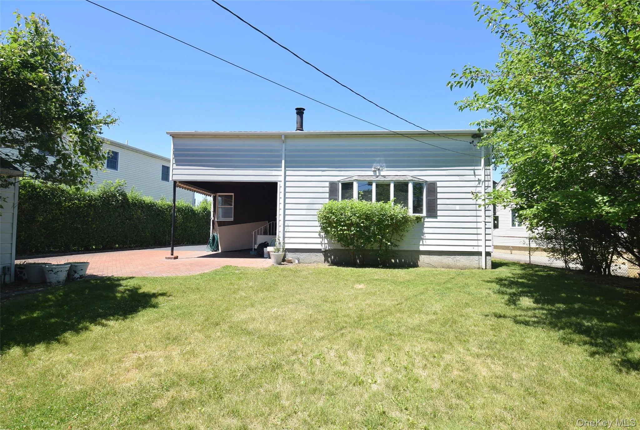 Yard/Back of House Yard/Back of House
