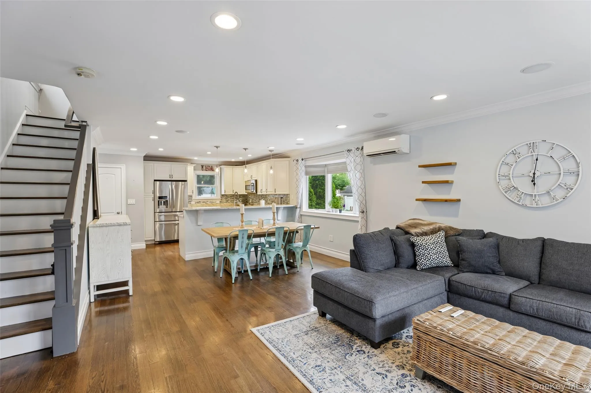 123 Stratford Avenue, North Hempstead, NY, 3 Bedrooms Bedrooms, 6 Rooms Rooms,1 BathroomBathrooms,Residential,For Rent,Stratford,0,1012855 123 Stratford Avenue, North Hempstead, NY, 3 Bedrooms Bedrooms, 6 Rooms Rooms,1 BathroomBathrooms,Residential,For Rent,Stratford,0,1012855