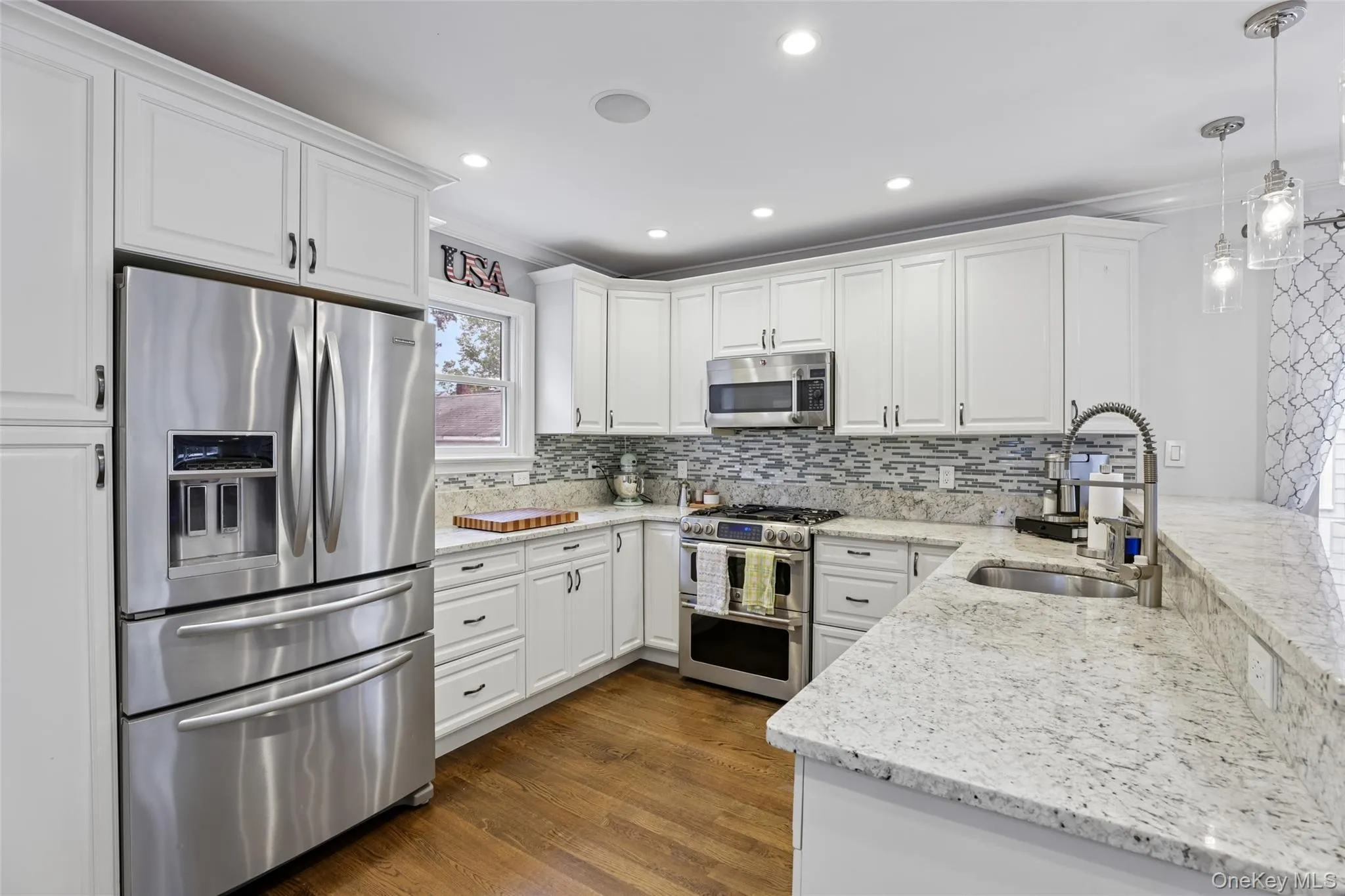 123 Stratford Avenue, North Hempstead, NY, 3 Bedrooms Bedrooms, 6 Rooms Rooms,1 BathroomBathrooms,Residential,For Rent,Stratford,0,1012855 123 Stratford Avenue, North Hempstead, NY, 3 Bedrooms Bedrooms, 6 Rooms Rooms,1 BathroomBathrooms,Residential,For Rent,Stratford,0,1012855