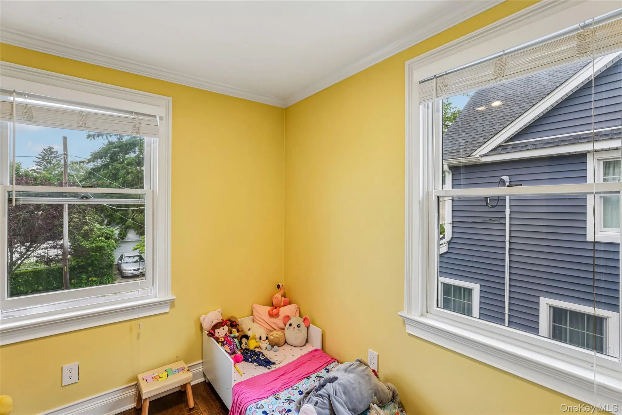 123 Stratford Avenue, North Hempstead, NY, 3 Bedrooms Bedrooms, 6 Rooms Rooms,1 BathroomBathrooms,Residential,For Rent,Stratford,0,1012855 123 Stratford Avenue, North Hempstead, NY, 3 Bedrooms Bedrooms, 6 Rooms Rooms,1 BathroomBathrooms,Residential,For Rent,Stratford,0,1012855