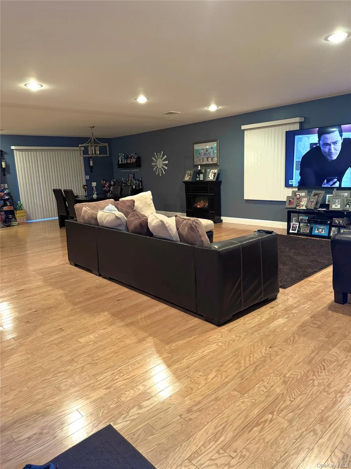 285 Daniel Street, Babylon, NY, 5 Bedrooms Bedrooms, 8 Rooms Rooms,2 BathroomsBathrooms,Residential,For Rent,Daniel,0,1012857 285 Daniel Street, Babylon, NY, 5 Bedrooms Bedrooms, 8 Rooms Rooms,2 BathroomsBathrooms,Residential,For Rent,Daniel,0,1012857
