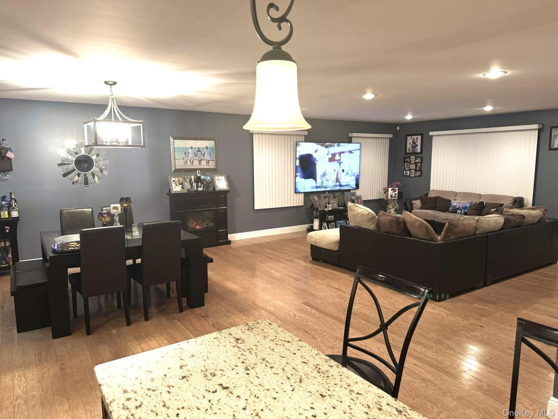 285 Daniel Street, Babylon, NY, 5 Bedrooms Bedrooms, 8 Rooms Rooms,2 BathroomsBathrooms,Residential,For Rent,Daniel,0,1012857 285 Daniel Street, Babylon, NY, 5 Bedrooms Bedrooms, 8 Rooms Rooms,2 BathroomsBathrooms,Residential,For Rent,Daniel,0,1012857