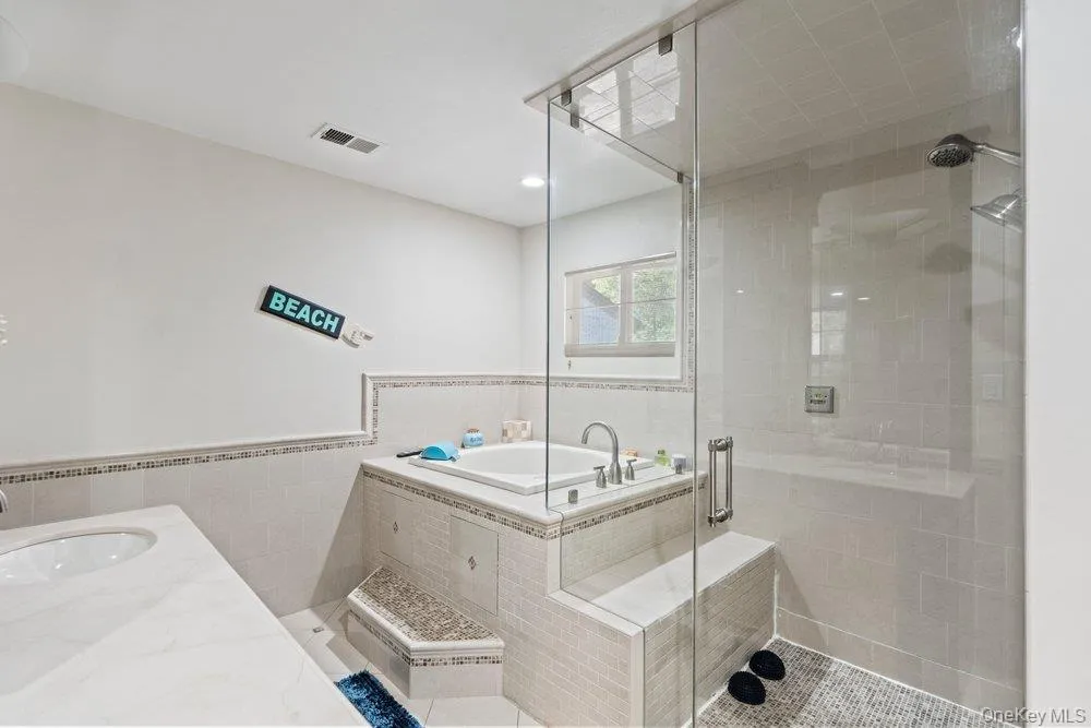 302 Vista Drive, Oyster Bay, NY, 5 Bedrooms Bedrooms, 8 Rooms Rooms,4 BathroomsBathrooms,Residential,For Rent,Vista,0,1012859 302 Vista Drive, Oyster Bay, NY, 5 Bedrooms Bedrooms, 8 Rooms Rooms,4 BathroomsBathrooms,Residential,For Rent,Vista,0,1012859