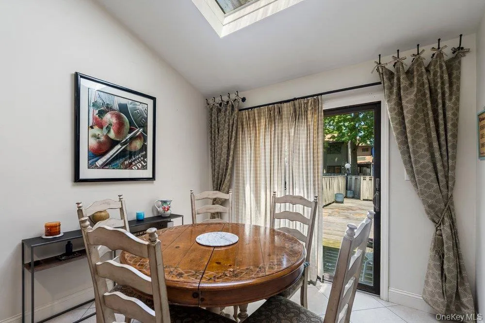 302 Vista Drive, Oyster Bay, NY, 5 Bedrooms Bedrooms, 8 Rooms Rooms,4 BathroomsBathrooms,Residential,For Rent,Vista,0,1012859 302 Vista Drive, Oyster Bay, NY, 5 Bedrooms Bedrooms, 8 Rooms Rooms,4 BathroomsBathrooms,Residential,For Rent,Vista,0,1012859