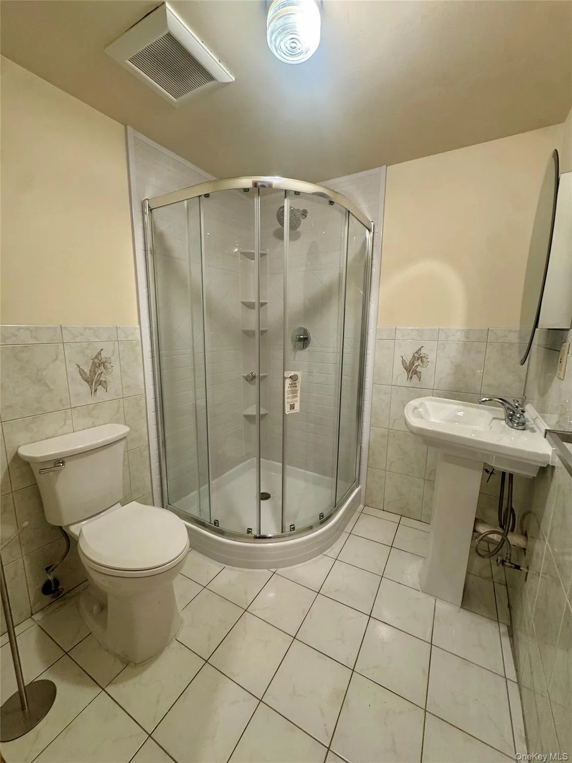 225 21st Street, Babylon, NY, 1 Bedroom Bedrooms, 3 Rooms Rooms,1 BathroomBathrooms,Residential Lease,For Rent,21st,0,1012865 225 21st Street, Babylon, NY, 1 Bedroom Bedrooms, 3 Rooms Rooms,1 BathroomBathrooms,Residential Lease,For Rent,21st,0,1012865