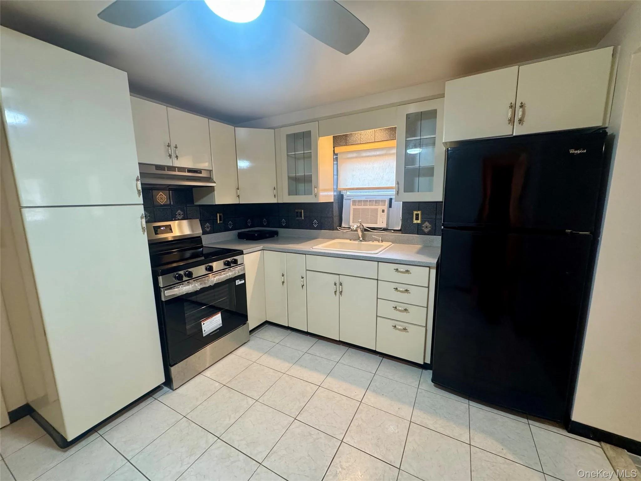 225 21st Street, Babylon, NY, 1 Bedroom Bedrooms, 3 Rooms Rooms,1 BathroomBathrooms,Residential Lease,For Rent,21st,0,1012865 225 21st Street, Babylon, NY, 1 Bedroom Bedrooms, 3 Rooms Rooms,1 BathroomBathrooms,Residential Lease,For Rent,21st,0,1012865