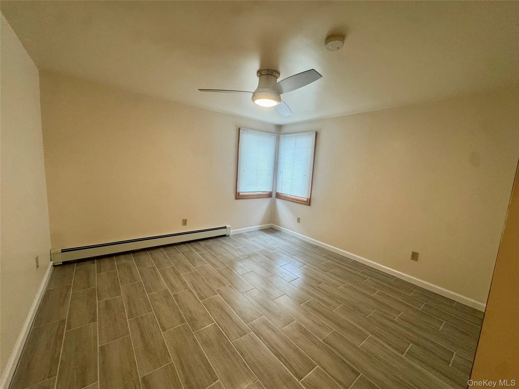 225 21st Street, Babylon, NY, 1 Bedroom Bedrooms, 3 Rooms Rooms,1 BathroomBathrooms,Residential Lease,For Rent,21st,0,1012865 225 21st Street, Babylon, NY, 1 Bedroom Bedrooms, 3 Rooms Rooms,1 BathroomBathrooms,Residential Lease,For Rent,21st,0,1012865