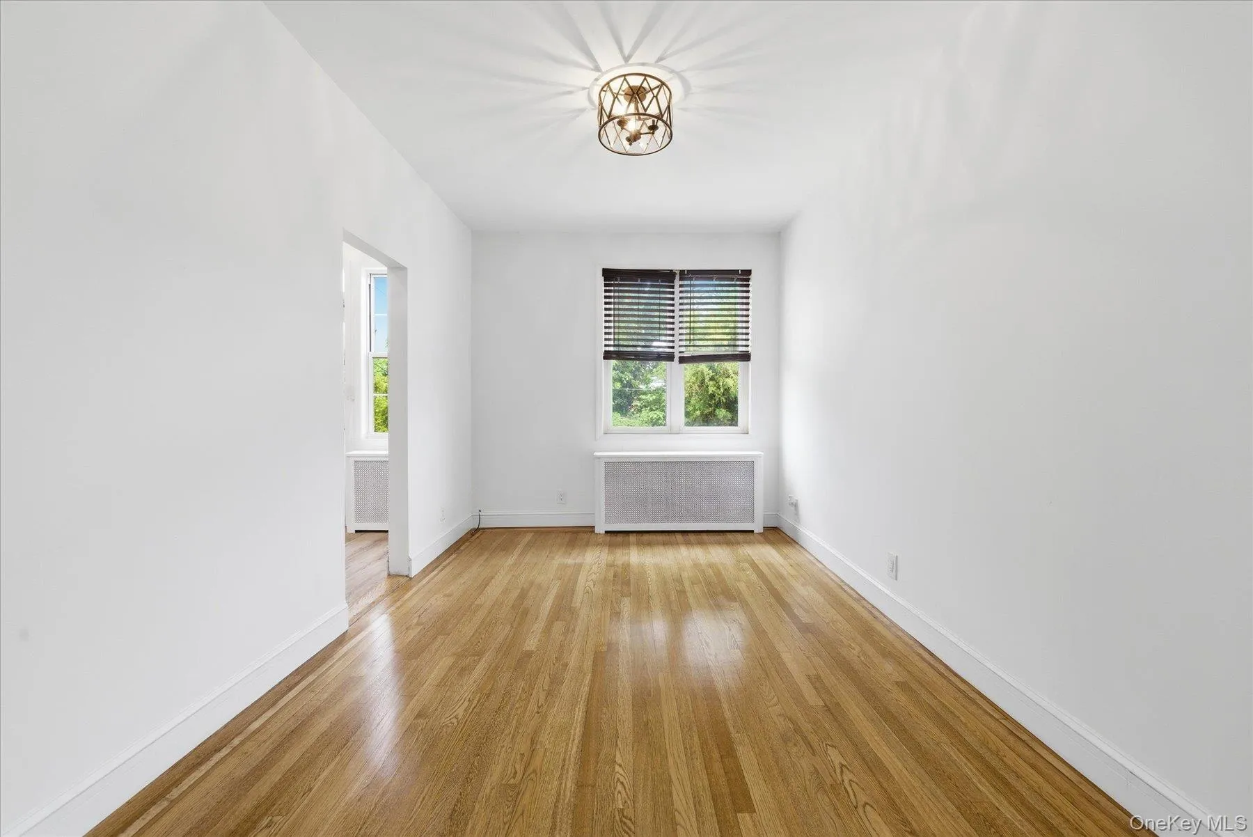 52-37 39th Avenue, New York, NY, 3 Bedrooms Bedrooms, 8 Rooms Rooms,2 BathroomsBathrooms,Residential,For Rent,39th,0,1012869 52-37 39th Avenue, New York, NY, 3 Bedrooms Bedrooms, 8 Rooms Rooms,2 BathroomsBathrooms,Residential,For Rent,39th,0,1012869