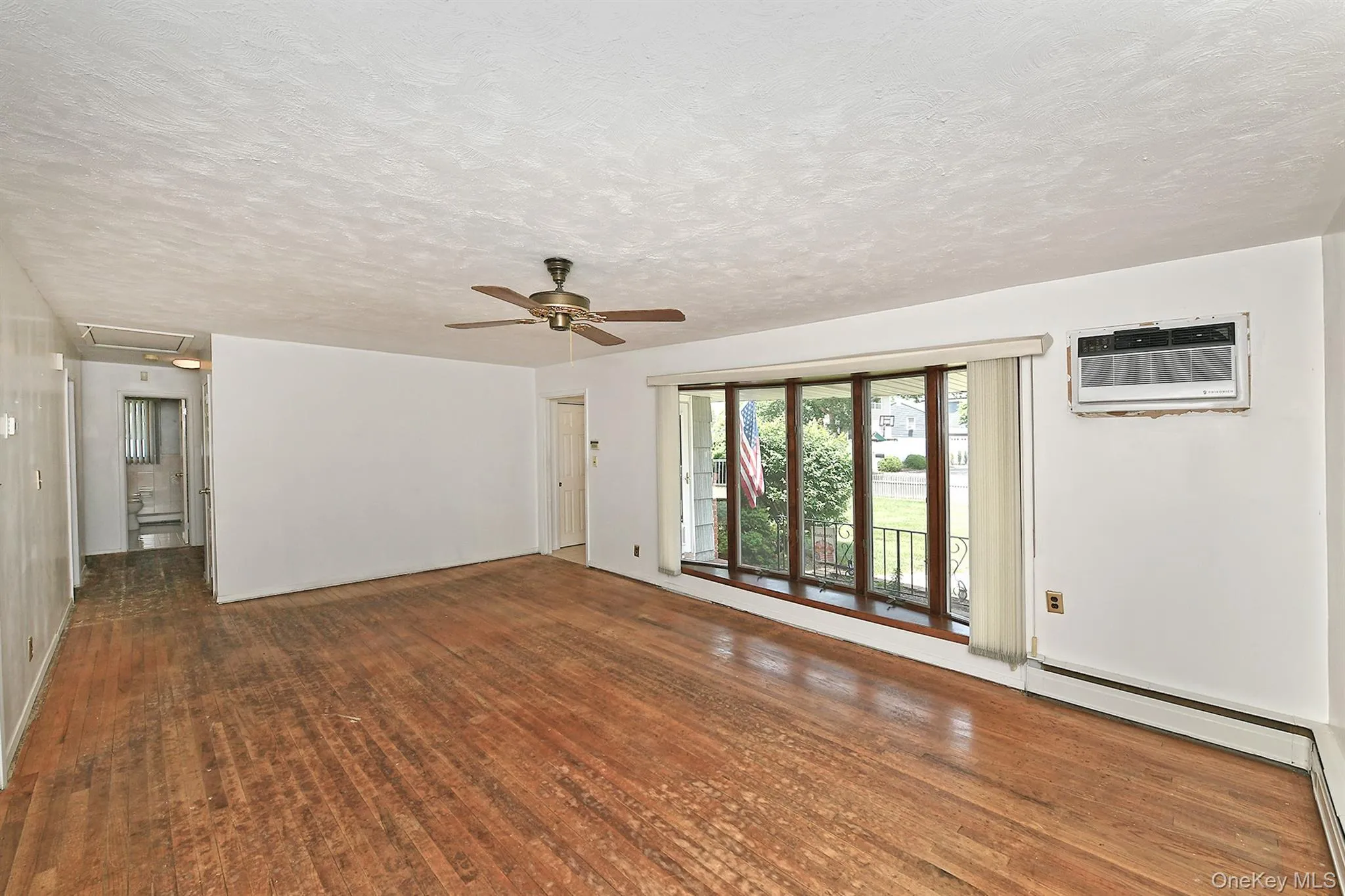 456 Old Farmingdale Road, West Babylon, NY, 4 Bedrooms Bedrooms, 8 Rooms Rooms,2 BathroomsBathrooms,Residential,For Rent,Old Farmingdale,0,1012871 456 Old Farmingdale Road, West Babylon, NY, 4 Bedrooms Bedrooms, 8 Rooms Rooms,2 BathroomsBathrooms,Residential,For Rent,Old Farmingdale,0,1012871