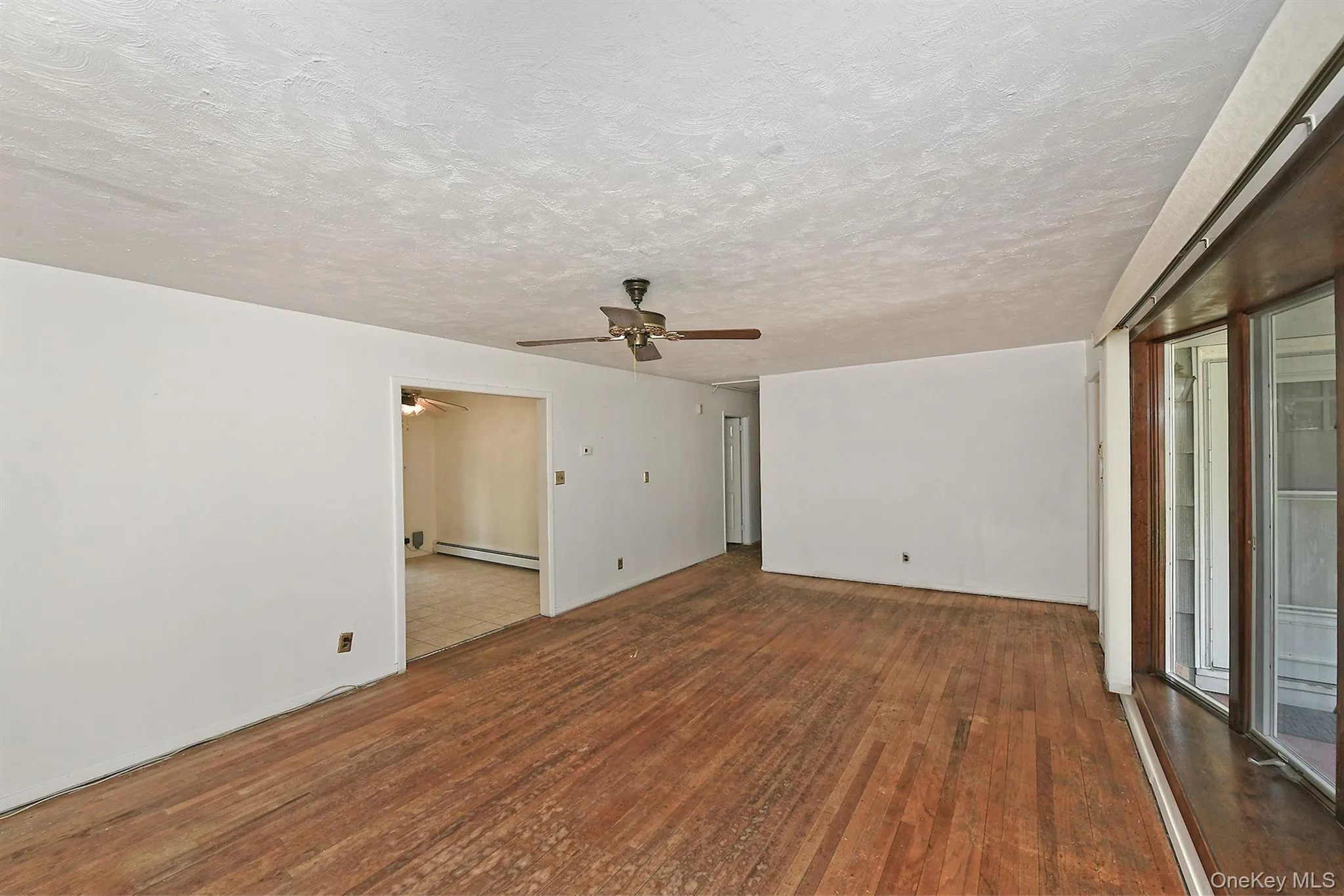 456 Old Farmingdale Road, West Babylon, NY, 4 Bedrooms Bedrooms, 8 Rooms Rooms,2 BathroomsBathrooms,Residential,For Rent,Old Farmingdale,0,1012871 456 Old Farmingdale Road, West Babylon, NY, 4 Bedrooms Bedrooms, 8 Rooms Rooms,2 BathroomsBathrooms,Residential,For Rent,Old Farmingdale,0,1012871