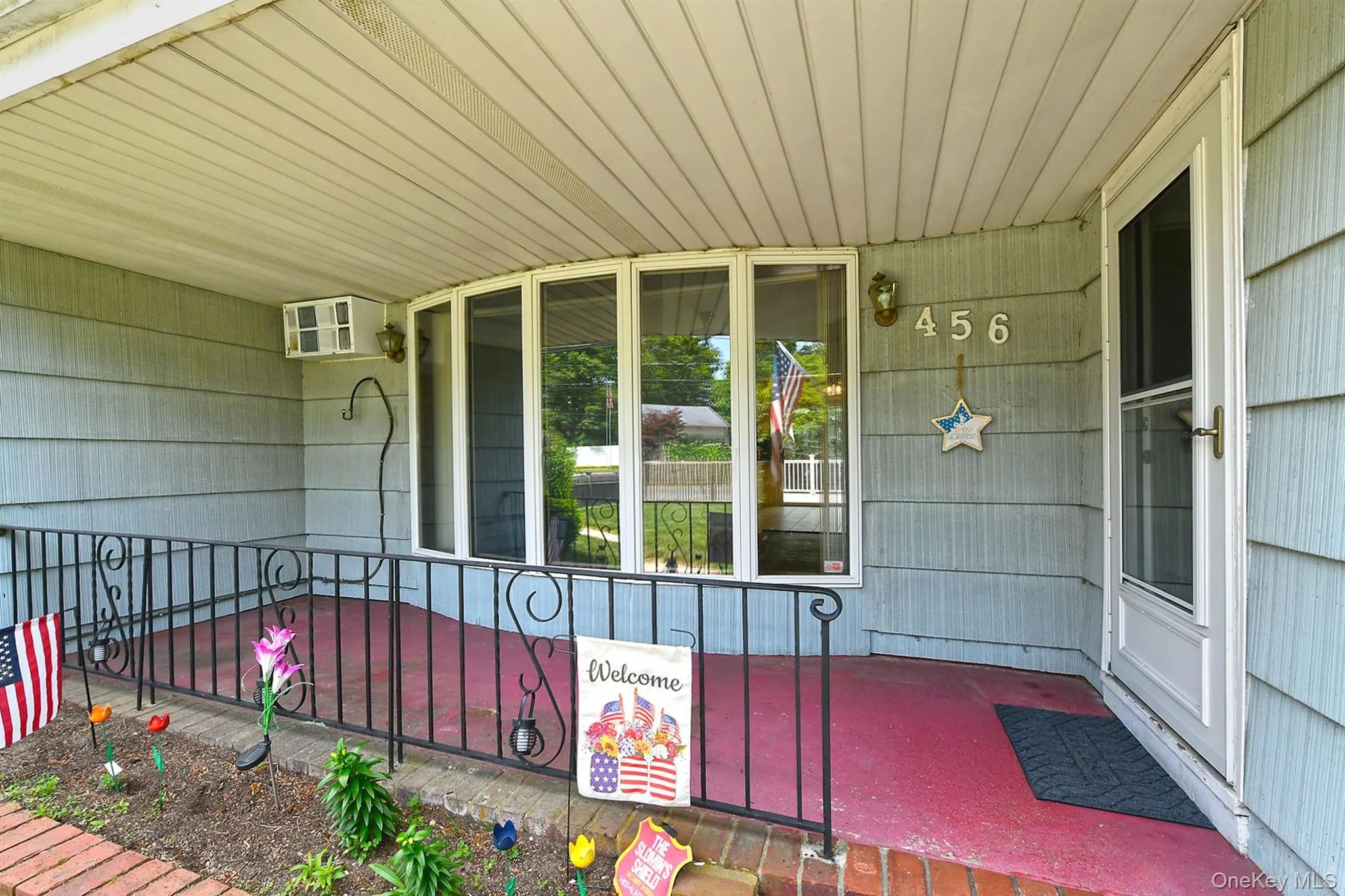 456 Old Farmingdale Road, West Babylon, NY, 4 Bedrooms Bedrooms, 8 Rooms Rooms,2 BathroomsBathrooms,Residential,For Rent,Old Farmingdale,0,1012871 456 Old Farmingdale Road, West Babylon, NY, 4 Bedrooms Bedrooms, 8 Rooms Rooms,2 BathroomsBathrooms,Residential,For Rent,Old Farmingdale,0,1012871