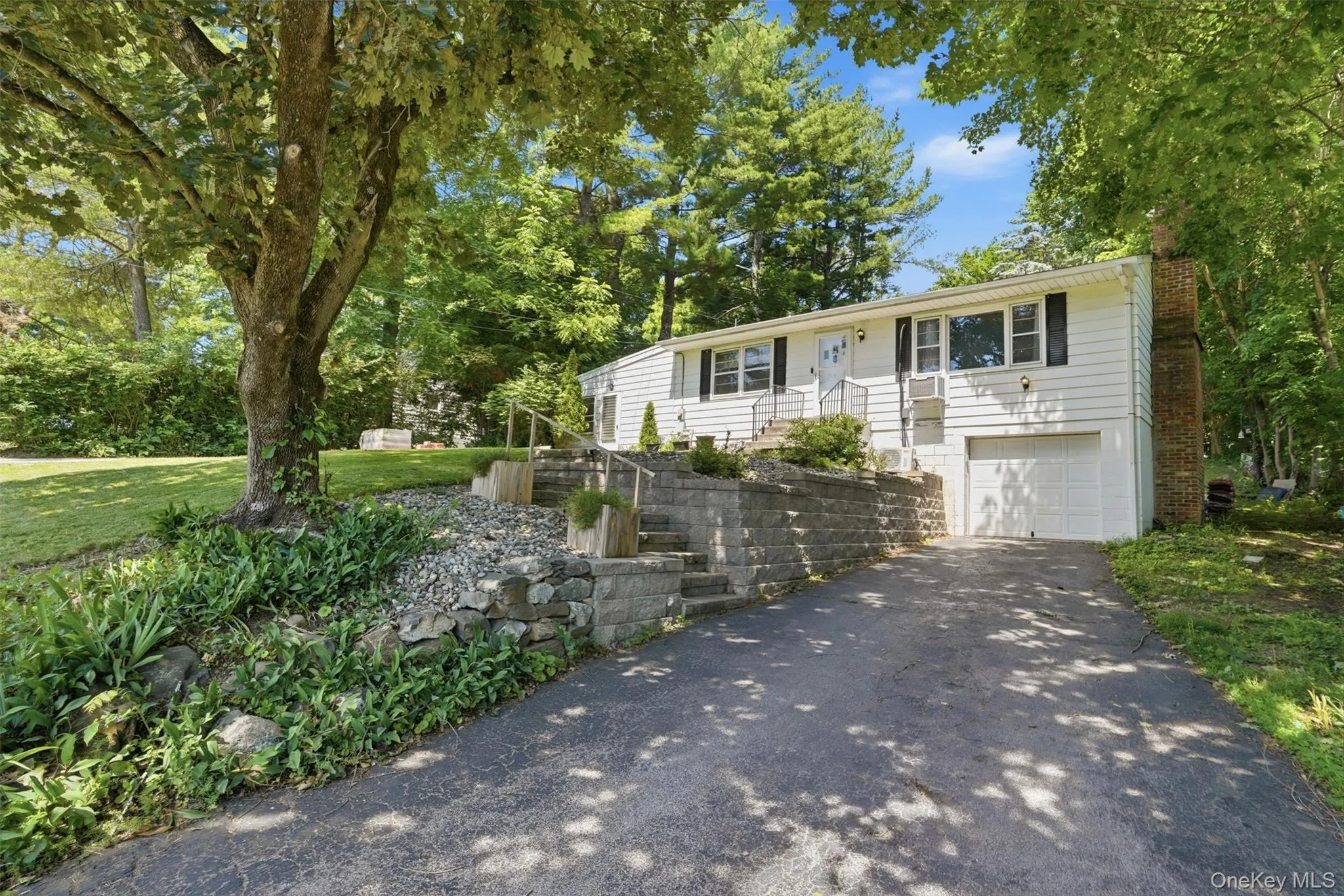 23 Dupay Road, Pleasant Valley, NY, 2 Bedrooms Bedrooms, 6 Rooms Rooms,1 BathroomBathrooms,Residential,For Rent,Dupay,0,1012874 23 Dupay Road, Pleasant Valley, NY, 2 Bedrooms Bedrooms, 6 Rooms Rooms,1 BathroomBathrooms,Residential,For Rent,Dupay,0,1012874