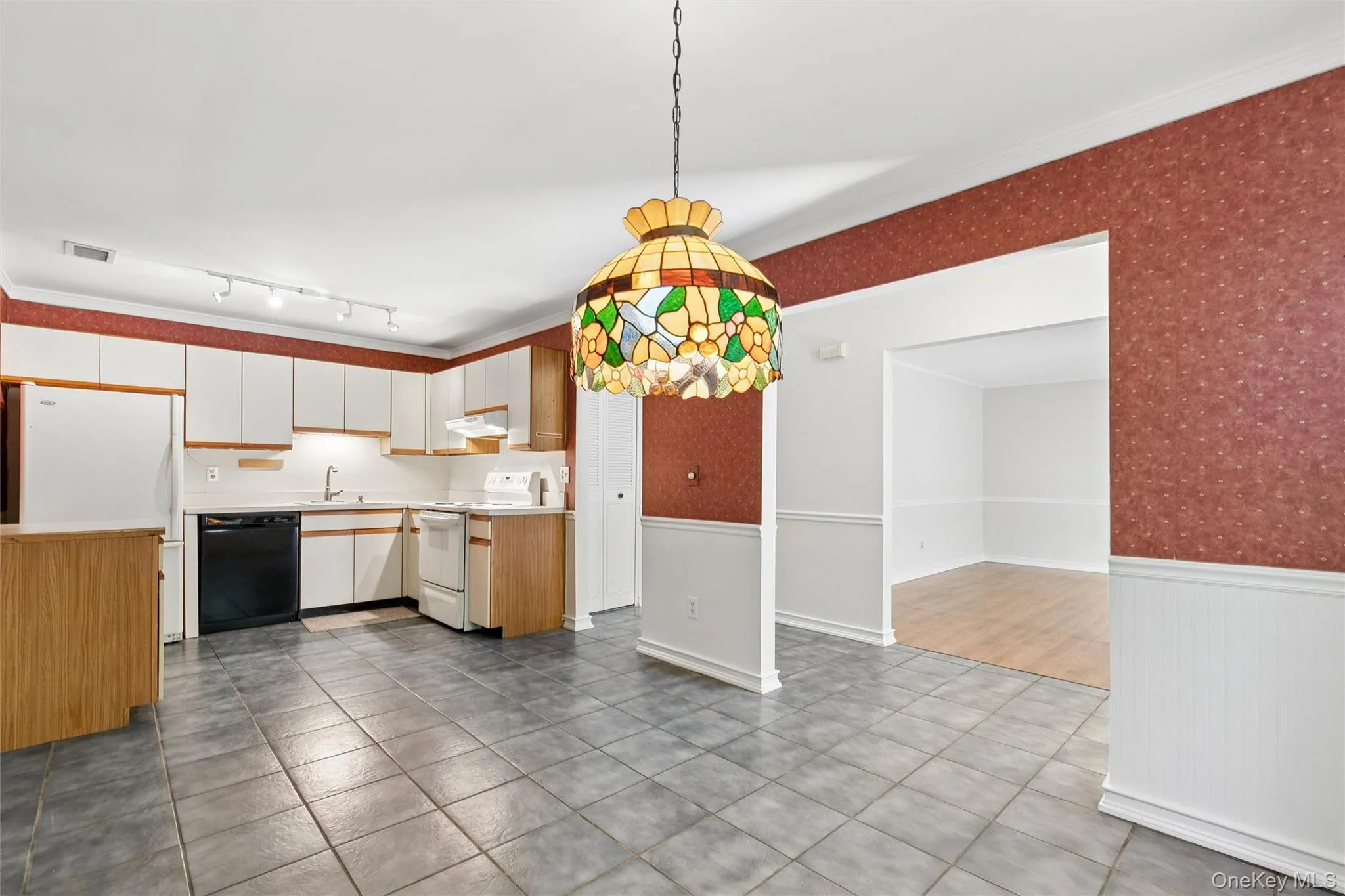 950 Skyline Drive, Brookhaven, NY, 2 Bedrooms Bedrooms, 5 Rooms Rooms,2 BathroomsBathrooms,Residential,For Rent,Skyline,0,1012875 950 Skyline Drive, Brookhaven, NY, 2 Bedrooms Bedrooms, 5 Rooms Rooms,2 BathroomsBathrooms,Residential,For Rent,Skyline,0,1012875