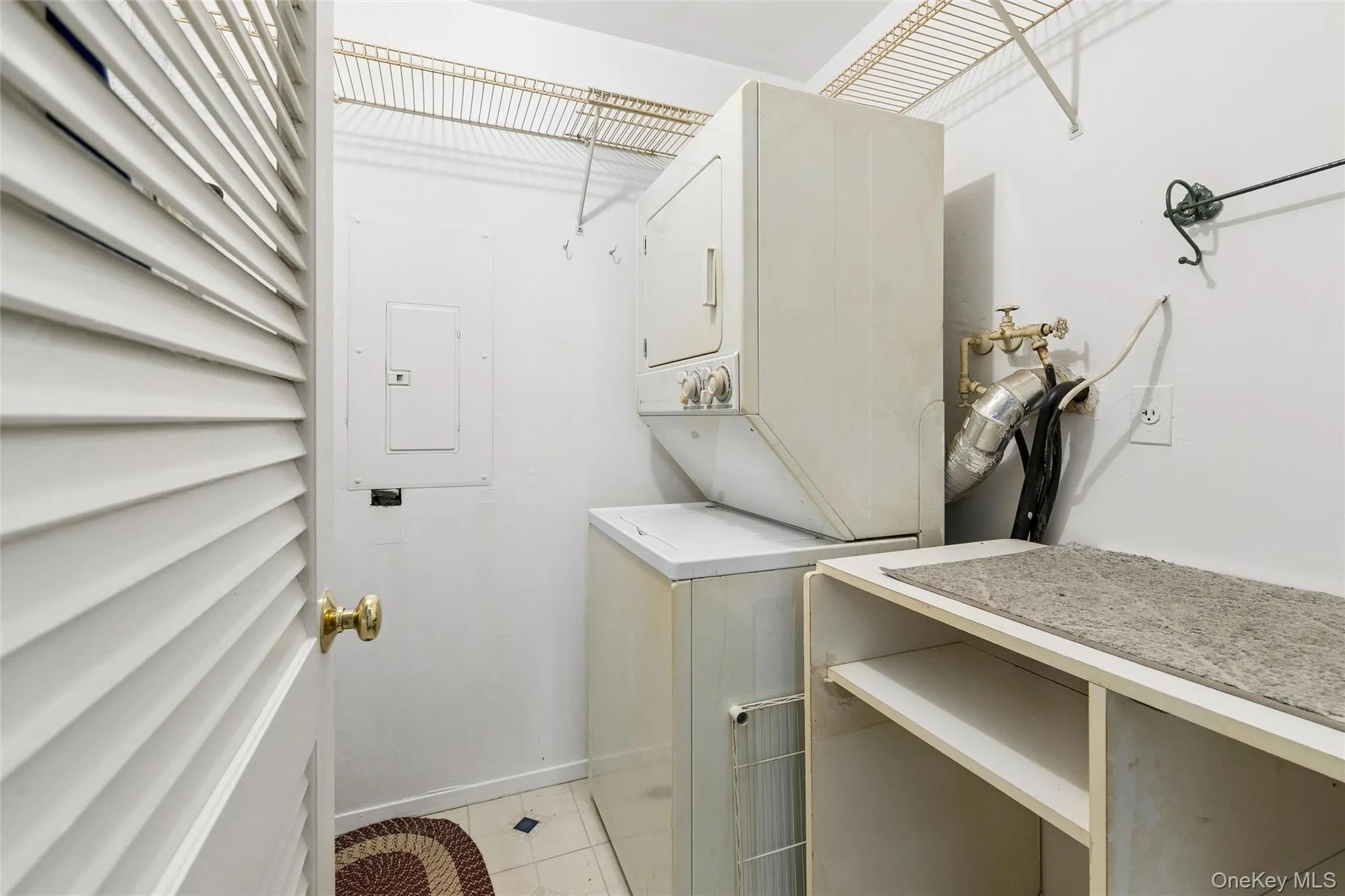 950 Skyline Drive, Brookhaven, NY, 2 Bedrooms Bedrooms, 5 Rooms Rooms,2 BathroomsBathrooms,Residential,For Rent,Skyline,0,1012875 950 Skyline Drive, Brookhaven, NY, 2 Bedrooms Bedrooms, 5 Rooms Rooms,2 BathroomsBathrooms,Residential,For Rent,Skyline,0,1012875
