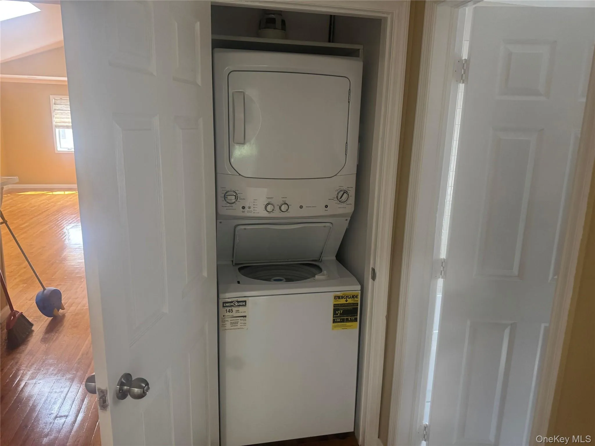 106 Pelhamdale Avenue, Mount Vernon, NY, 3 Bedrooms Bedrooms, 7 Rooms Rooms,2 BathroomsBathrooms,Residential Lease,For Rent,Pelhamdale,0,1012877 106 Pelhamdale Avenue, Mount Vernon, NY, 3 Bedrooms Bedrooms, 7 Rooms Rooms,2 BathroomsBathrooms,Residential Lease,For Rent,Pelhamdale,0,1012877